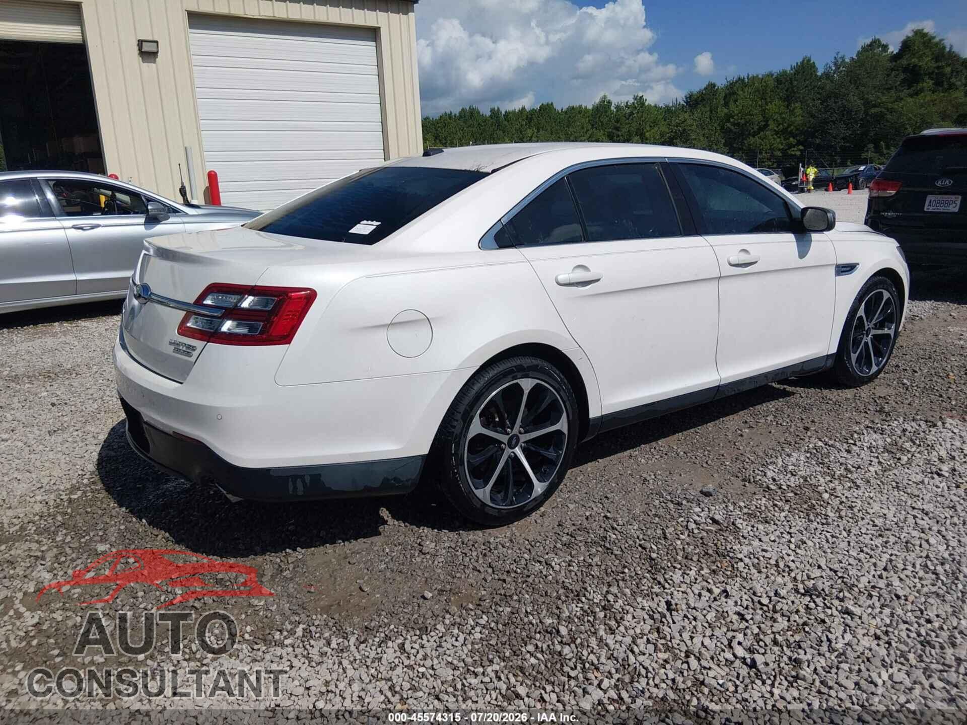FORD TAURUS 2015 - 1FAHP2F83FG174237