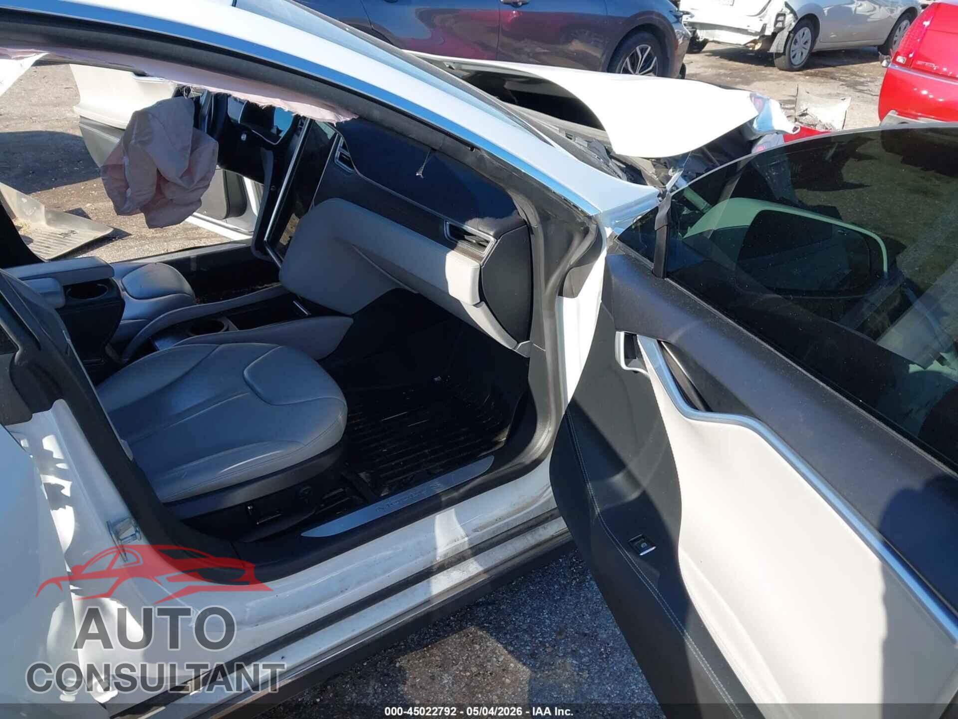 TESLA MODEL S 2014 - 5YJSA1H14EFP65276