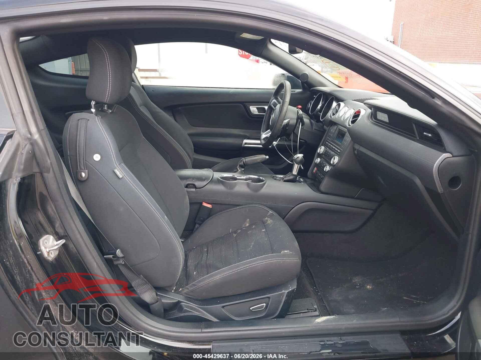FORD MUSTANG 2015 - 1FA6P8TH7F5381708