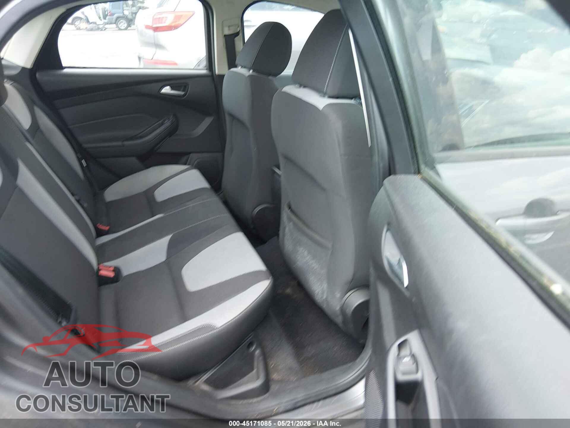 FORD FOCUS 2012 - 1FAHP3F27CL442906