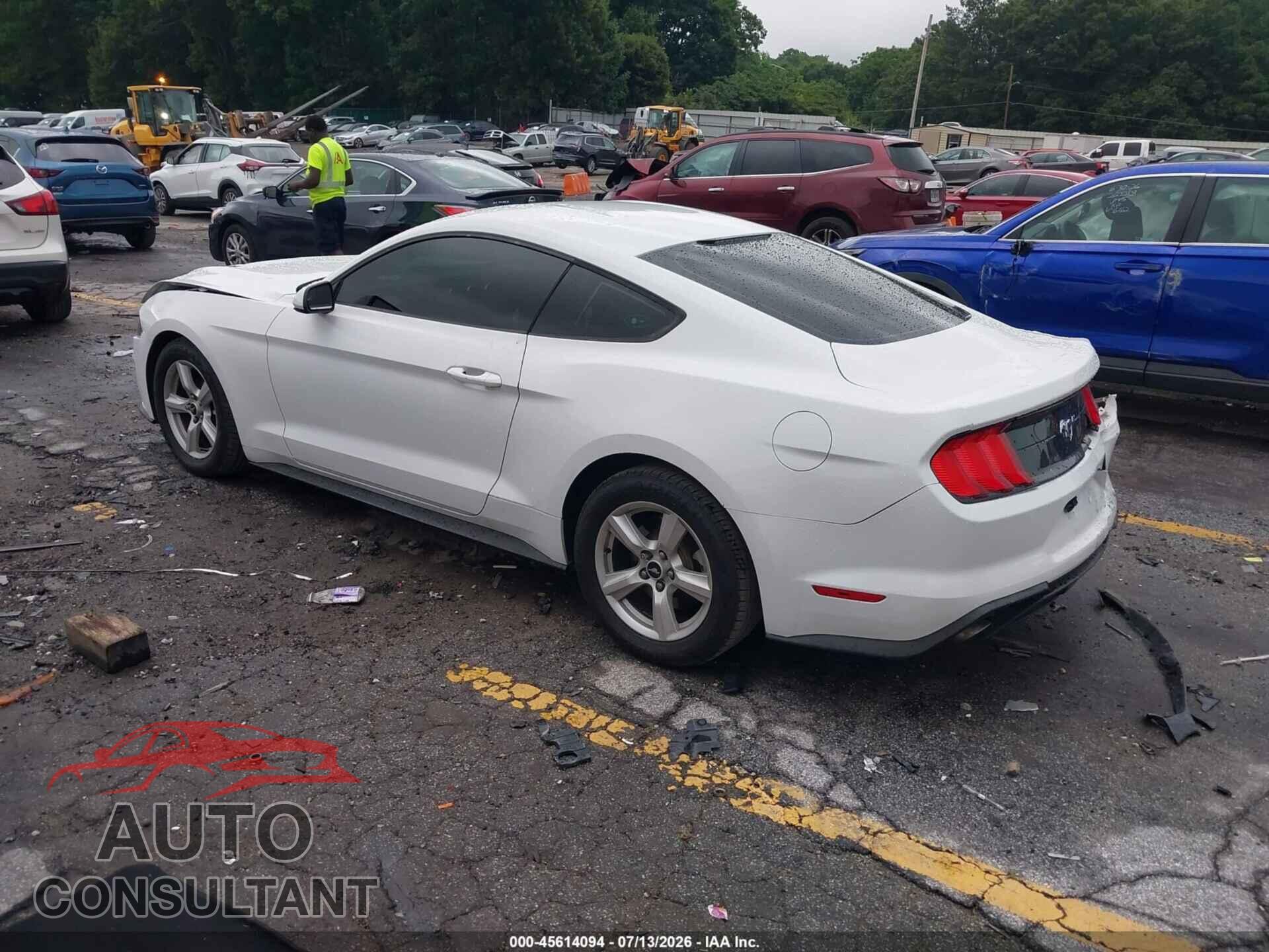 FORD MUSTANG 2018 - 1FA6P8TH9J5185522