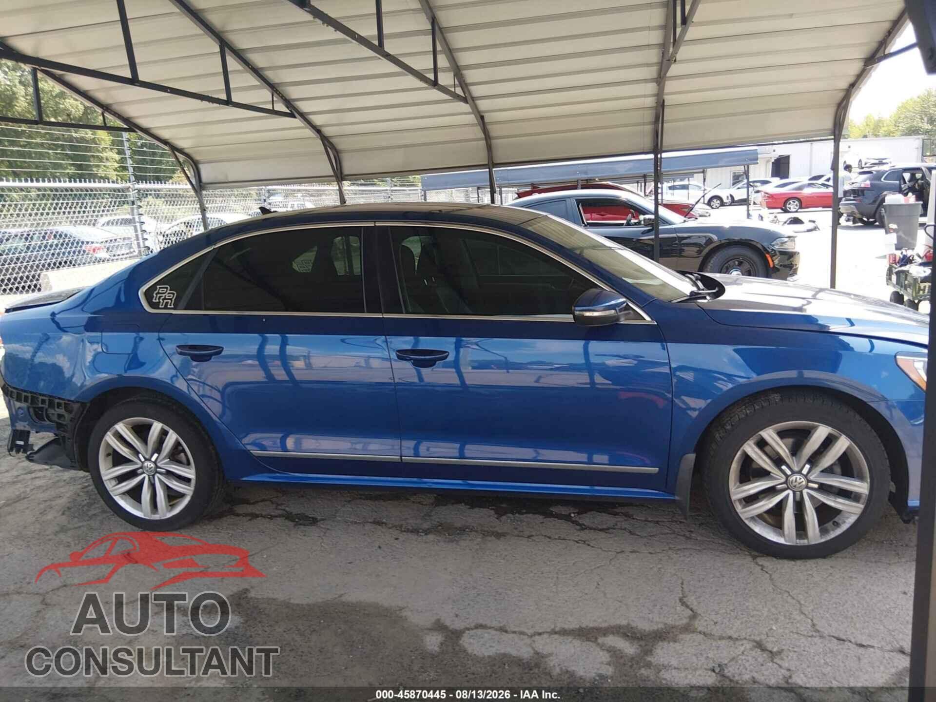 VOLKSWAGEN PASSAT 2016 - 1VWCT7A32GC035313
