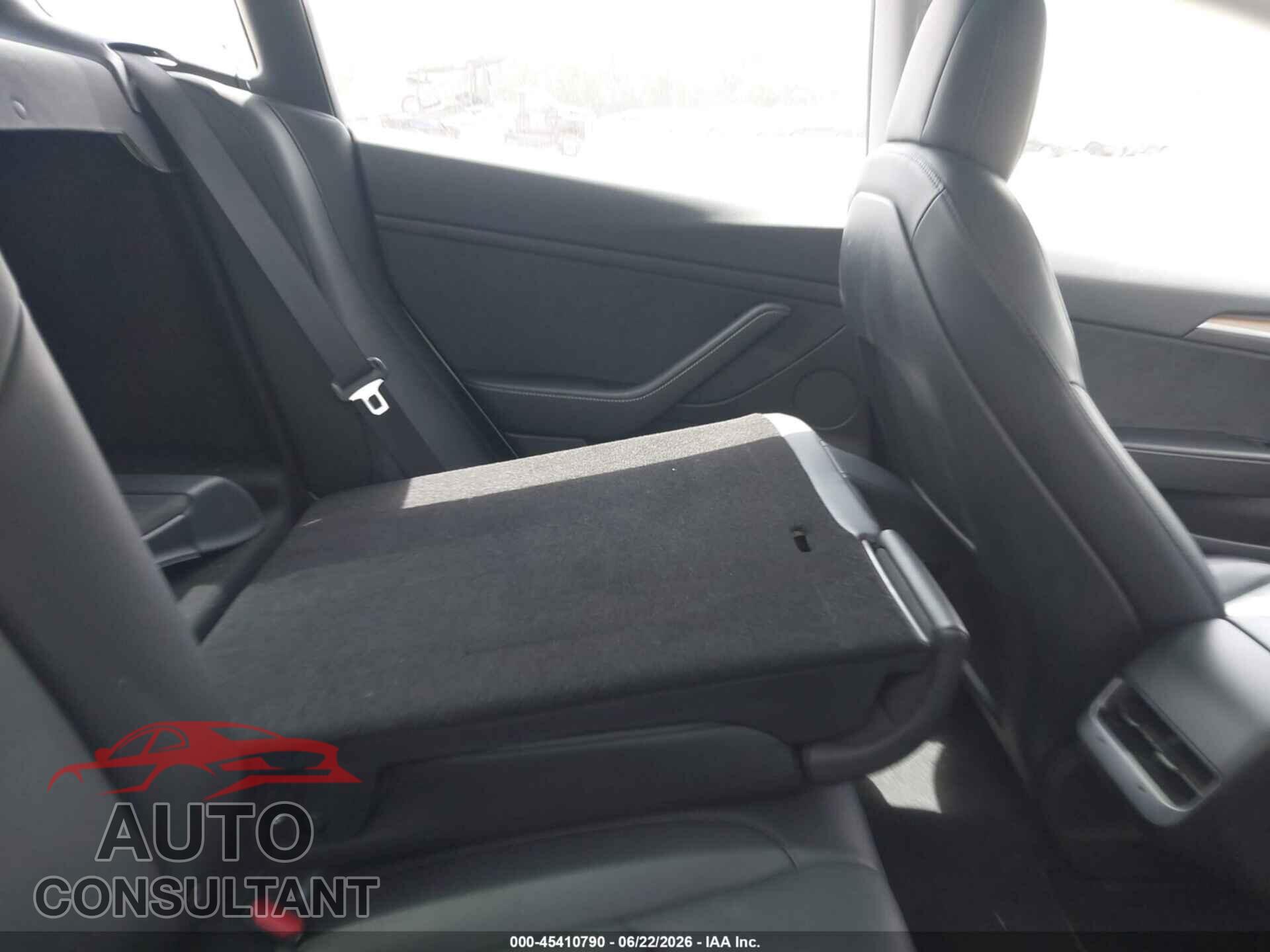 TESLA MODEL 3 2021 - 5YJ3E1EB5MF974806