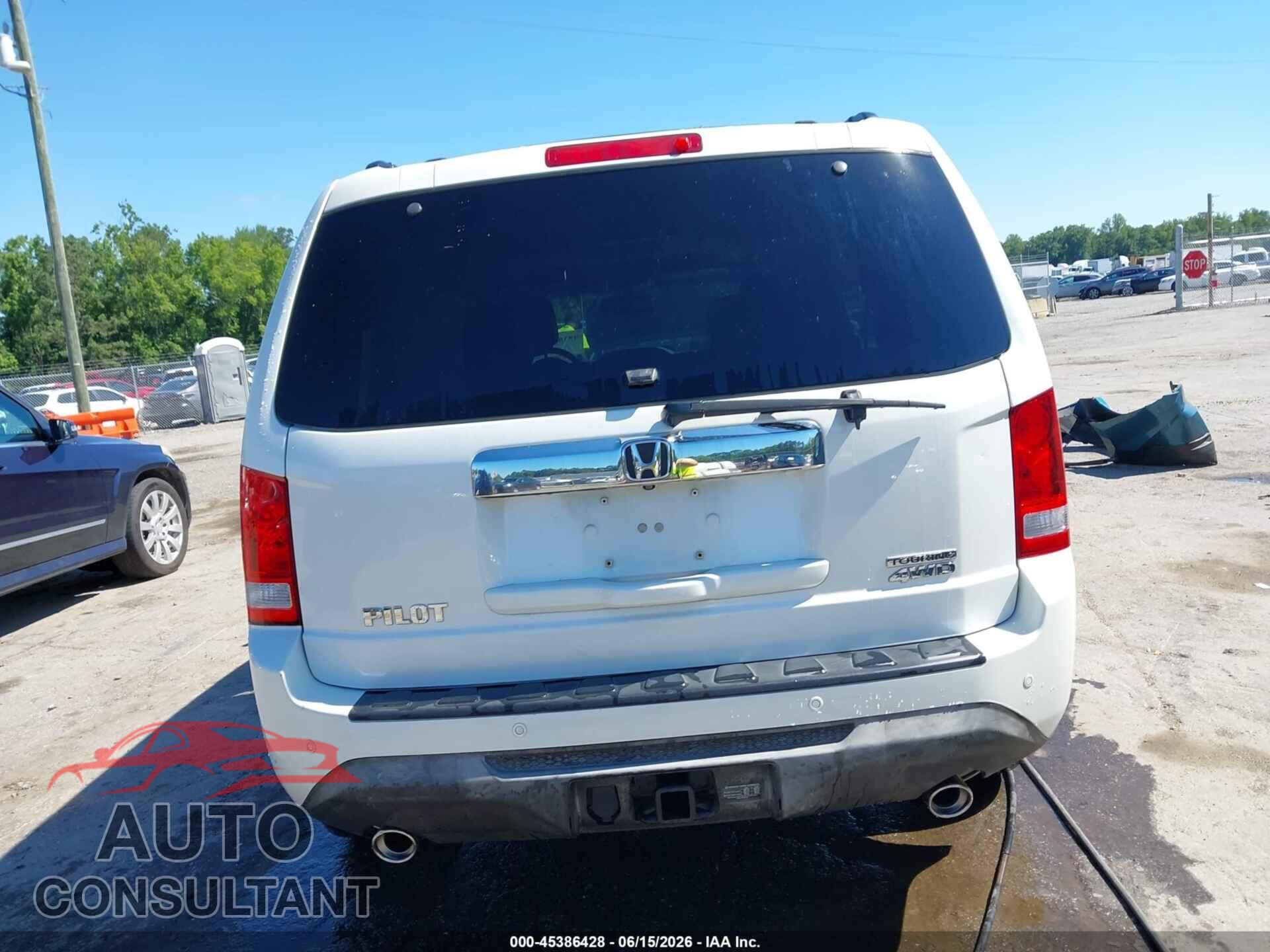 HONDA PILOT 2014 - 5FNYF4H9XEB007784