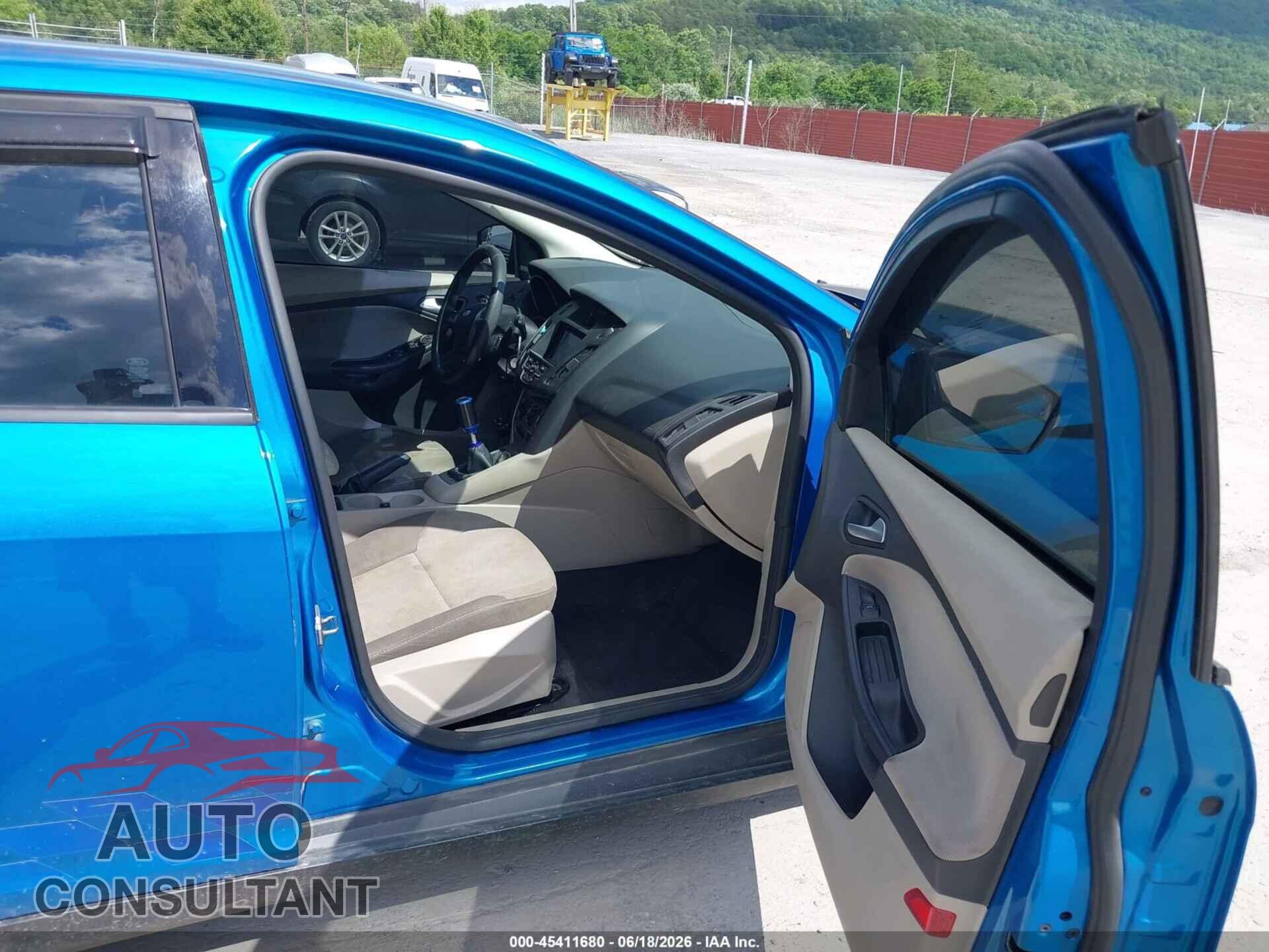 FORD FOCUS 2013 - 1FADP3K20DL242021