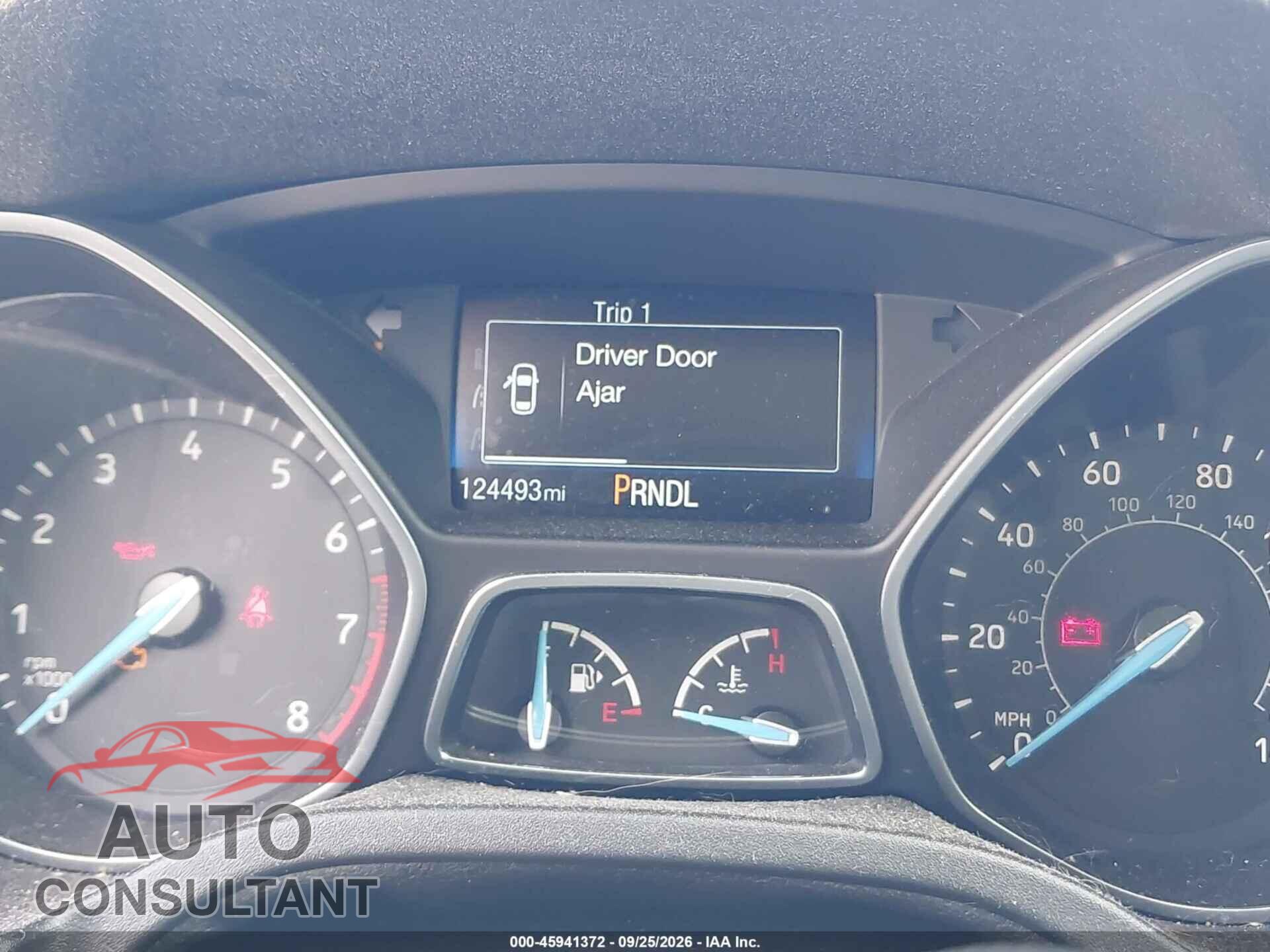 FORD FOCUS 2017 - 1FADP3E25HL332086