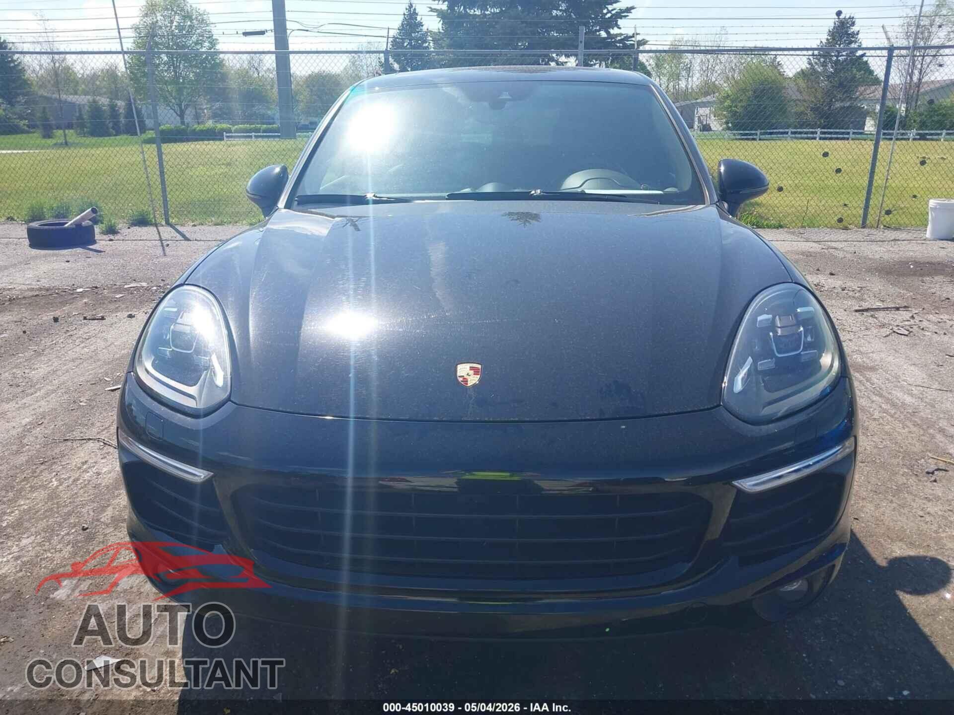 PORSCHE CAYENNE 2017 - WP1AA2A20HKA81576