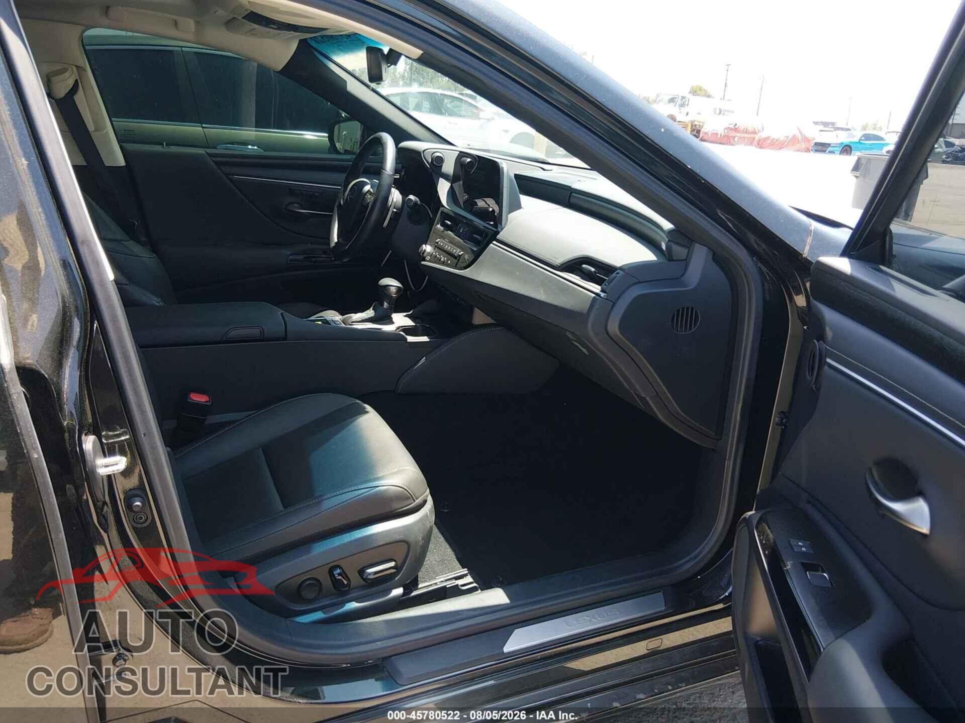 LEXUS ES 300H 2025 - 58ADA1C19SU072422