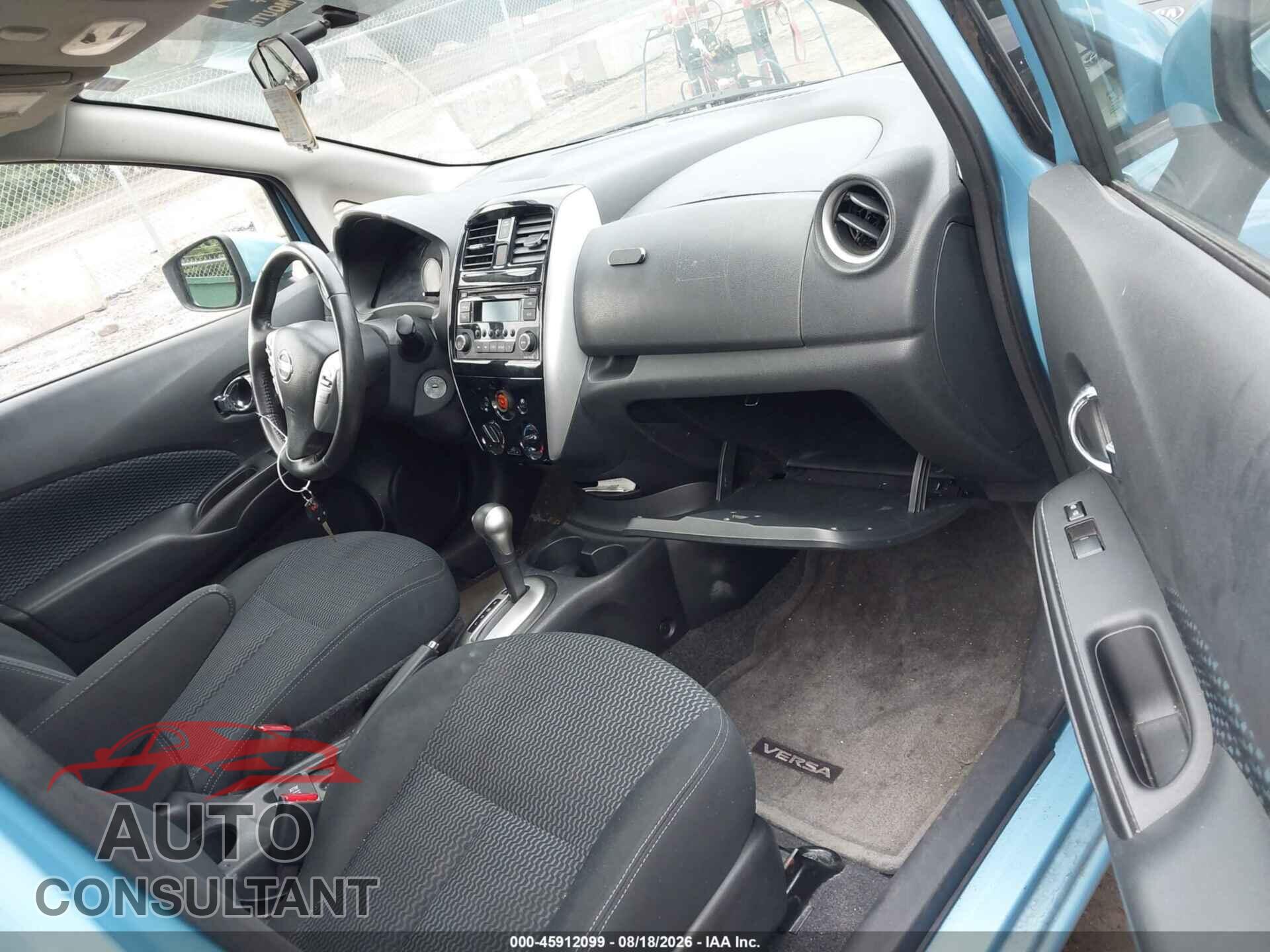 NISSAN VERSA NOTE 2015 - 3N1CE2CP1FL362324