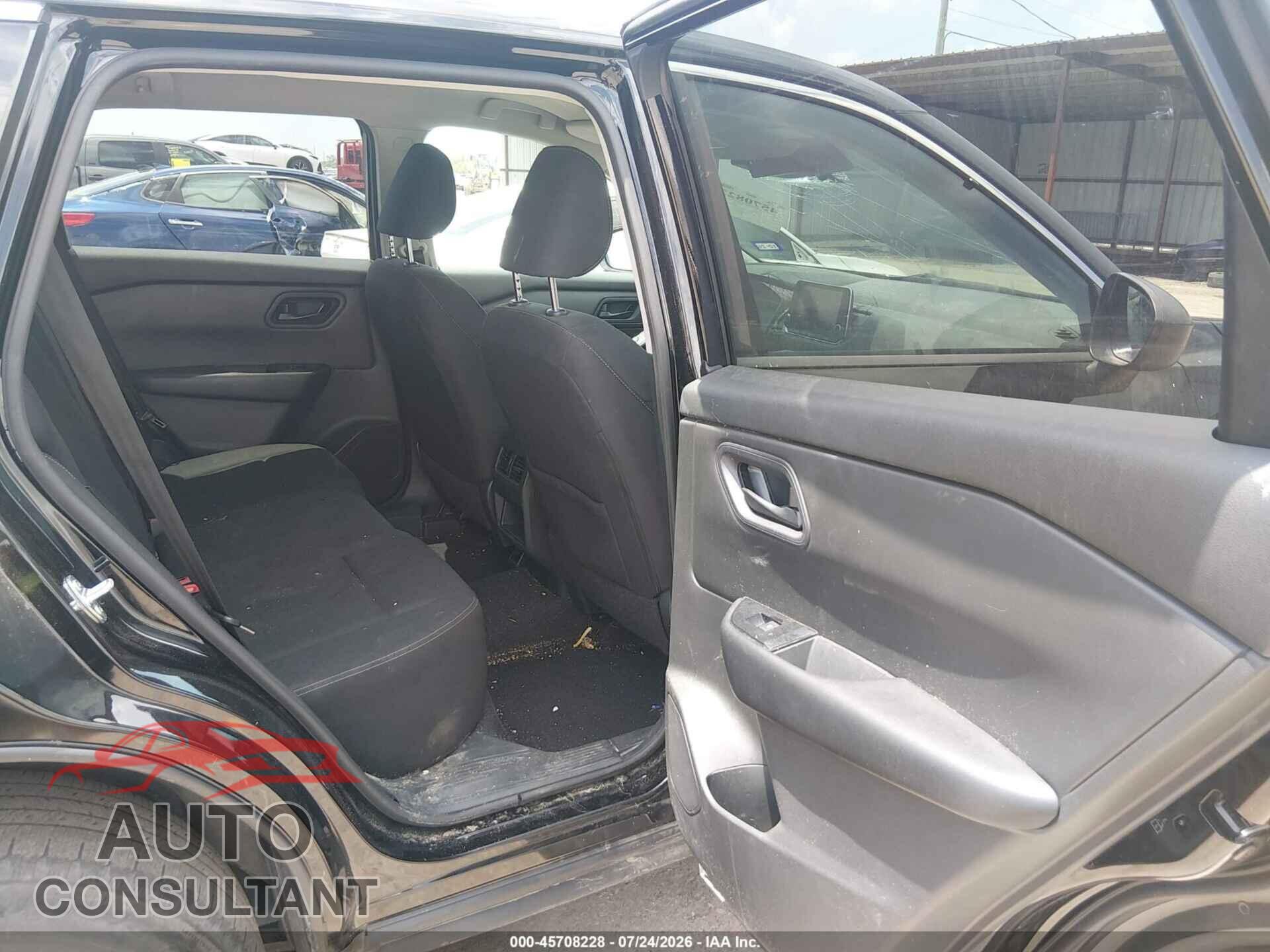 NISSAN ROGUE 2024 - 5N1BT3AA1RC679213