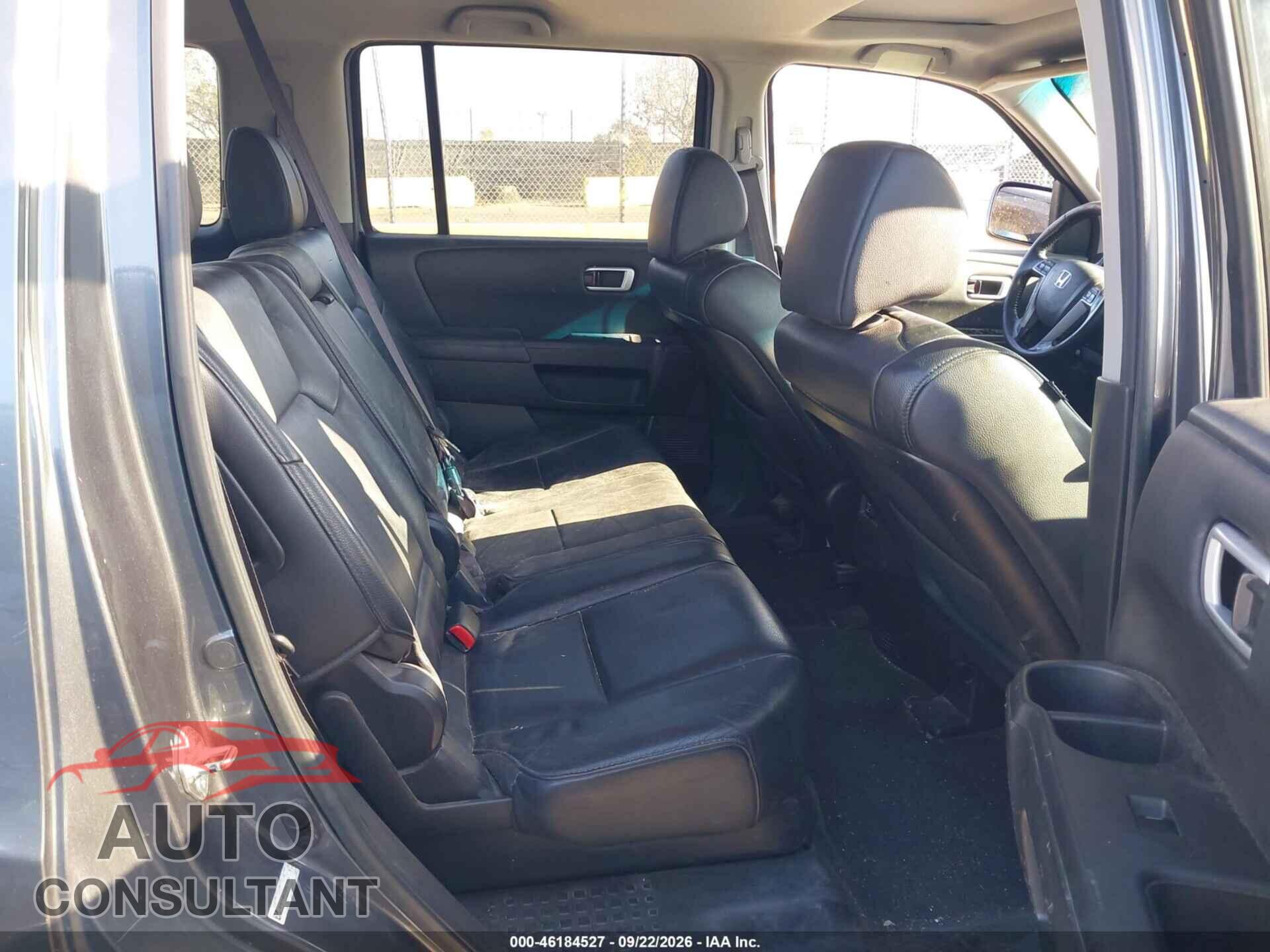 HONDA PILOT 2013 - 5FNYF4H53DB076568