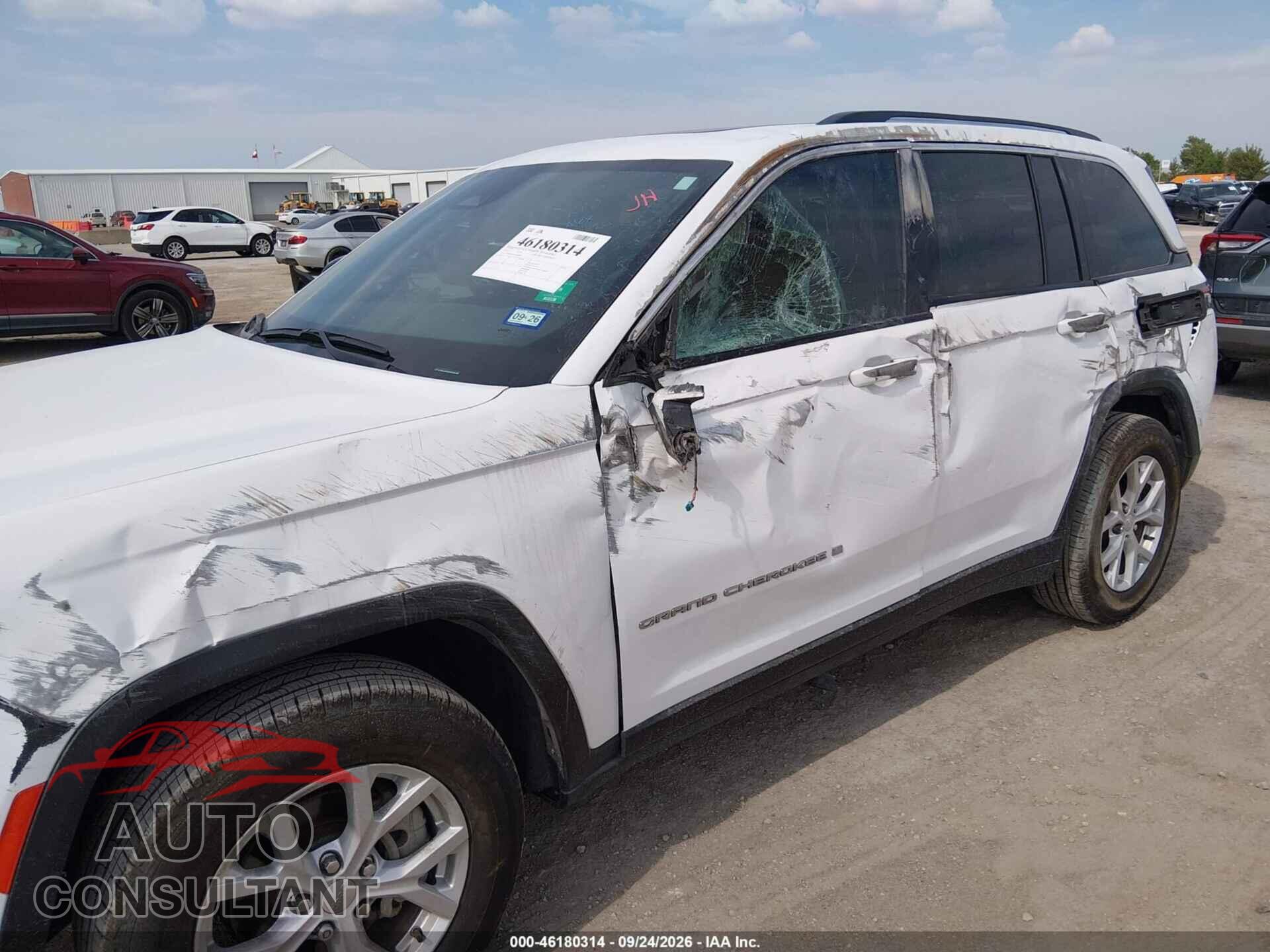 JEEP GRAND CHEROKEE 2023 - 1C4RJGBG0PC648082