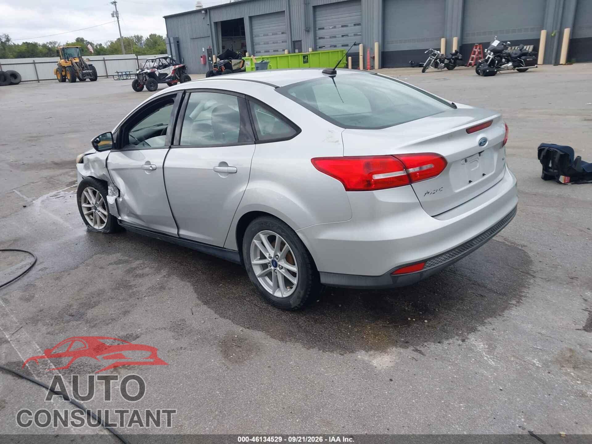 FORD FOCUS 2017 - 1FADP3F27HL286842