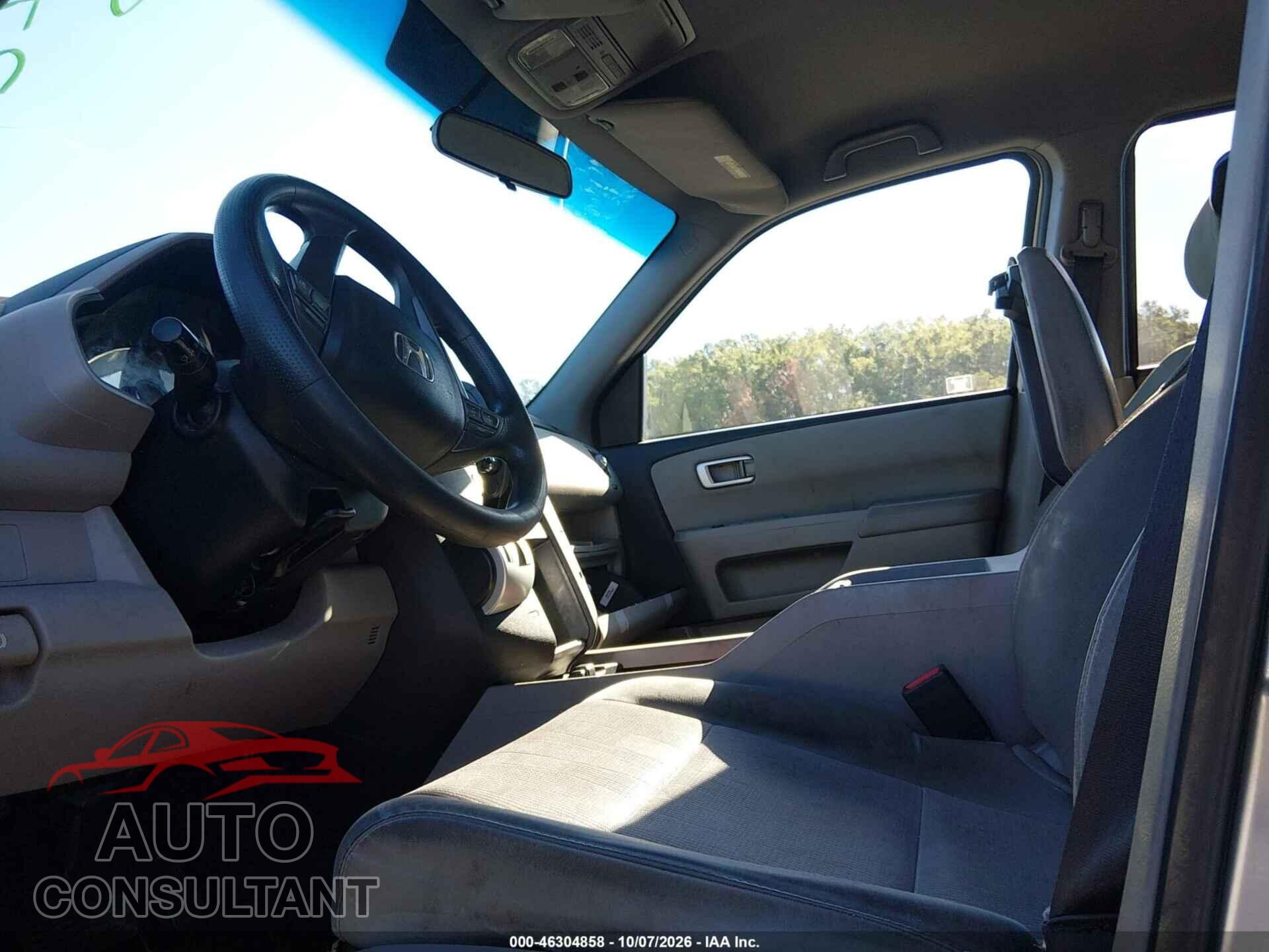 HONDA PILOT 2010 - 5FNYF4H41AB002715