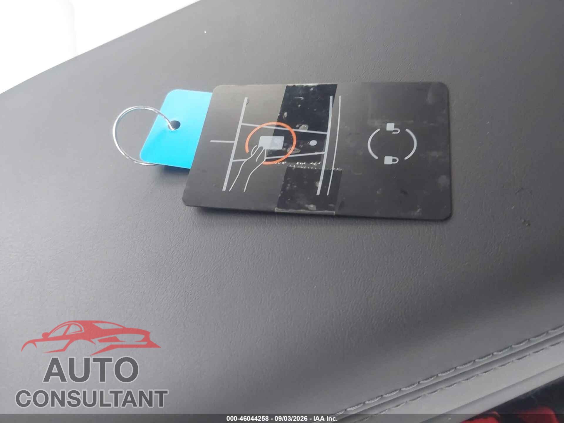 TESLA MODEL 3 2025 - 5YJ3E1EA5SF034607