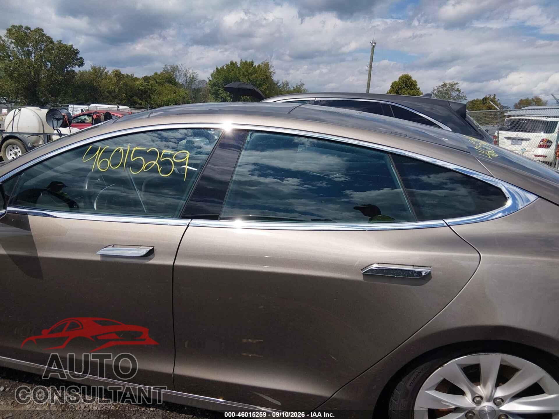 TESLA MODEL S 2016 - 5YJSA1E28GF149757