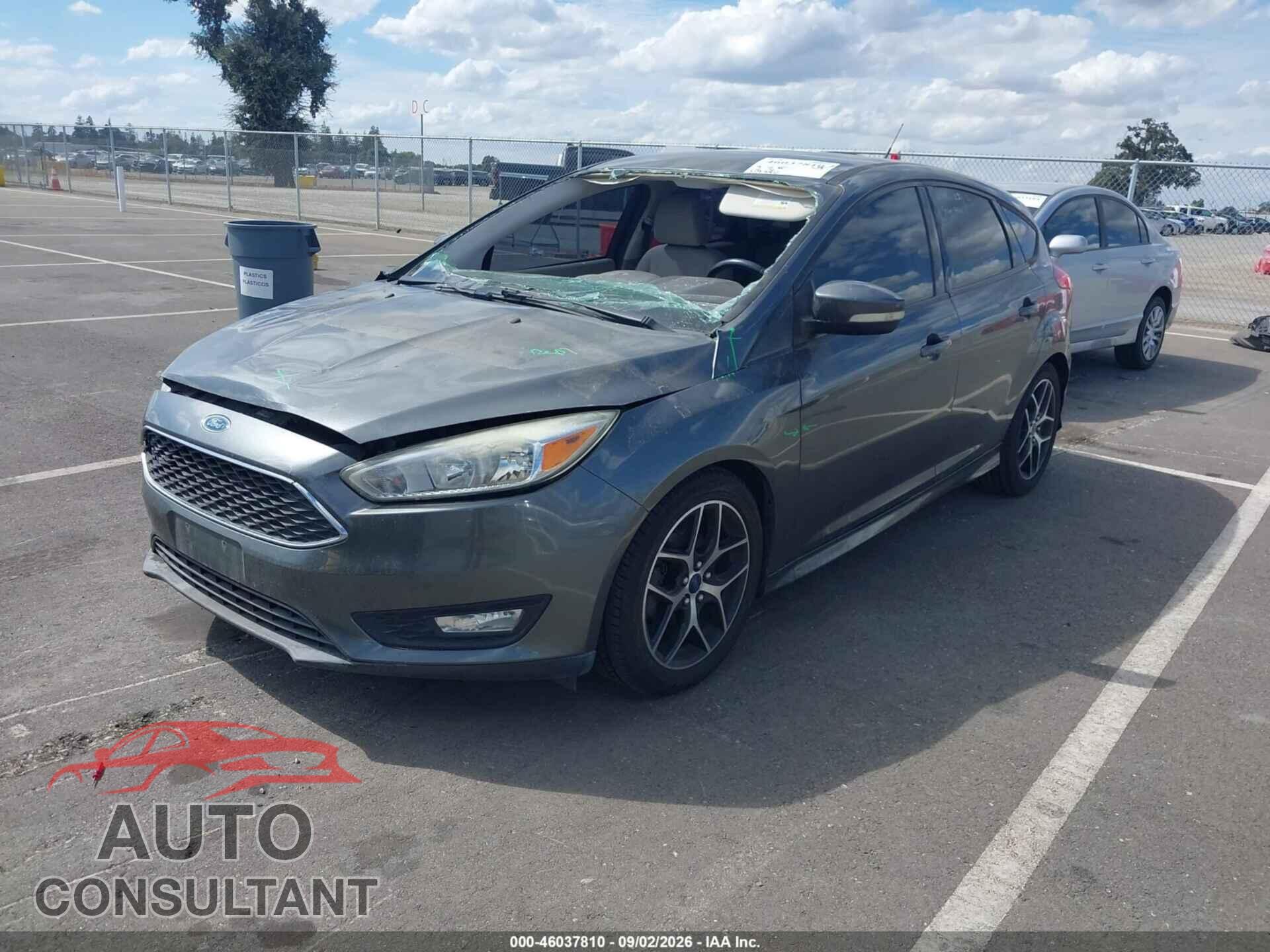 FORD FOCUS 2015 - 1FADP3K25FL211348