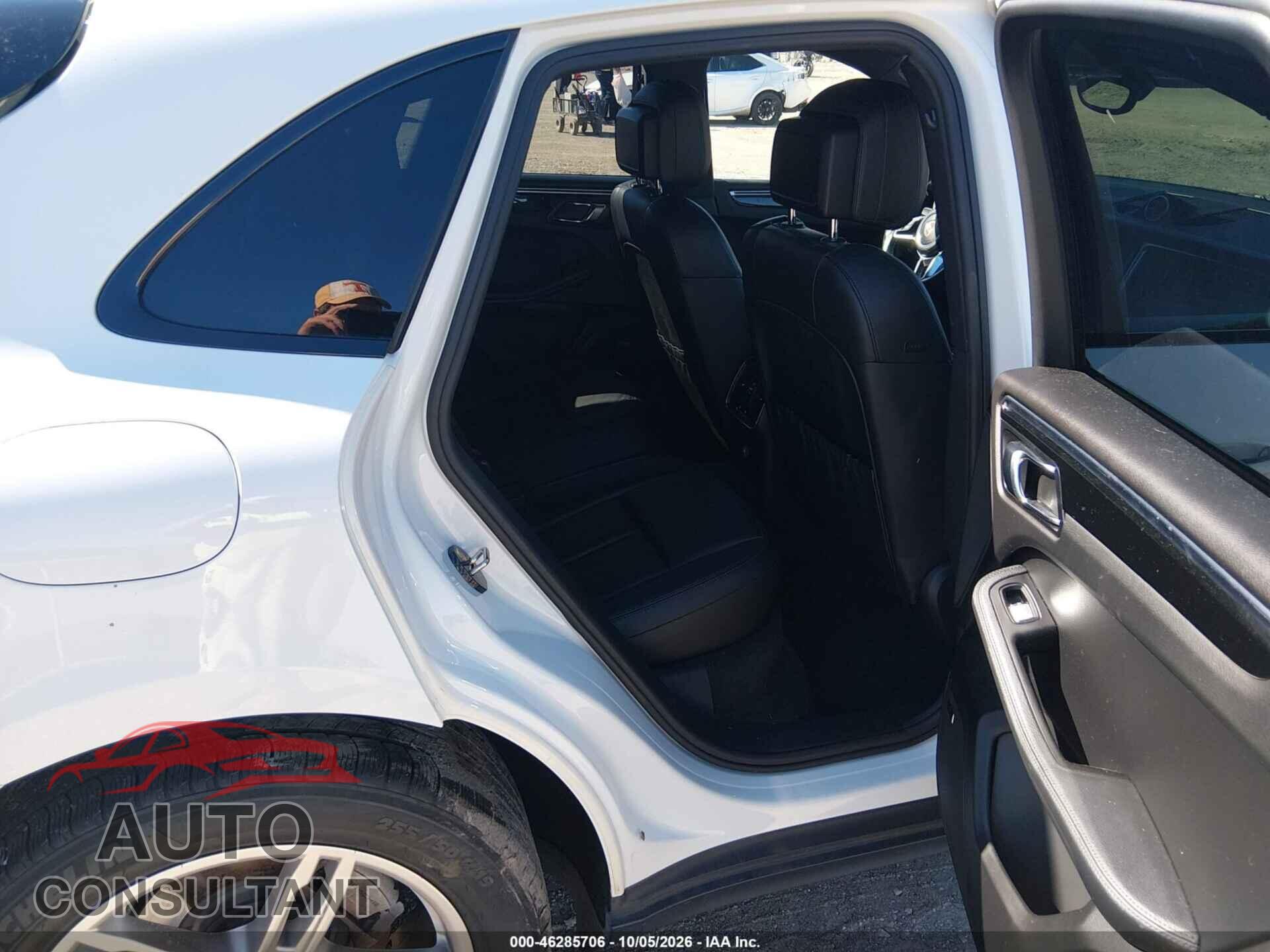 PORSCHE MACAN 2016 - WP1AB2A54GLB54027