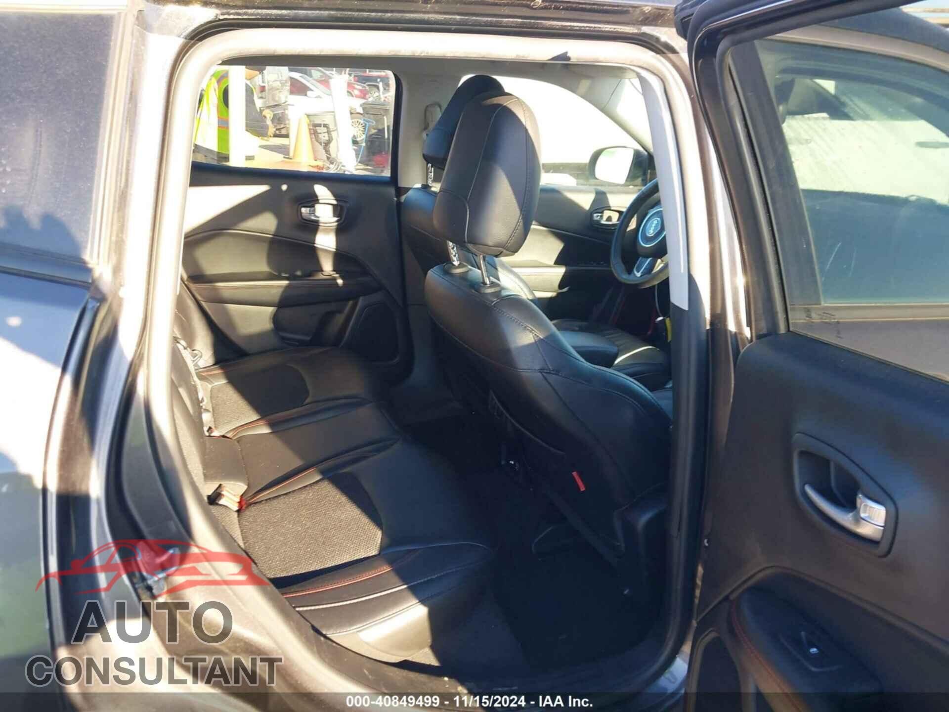 JEEP COMPASS 2018 - 3C4NJDDB6JT450827