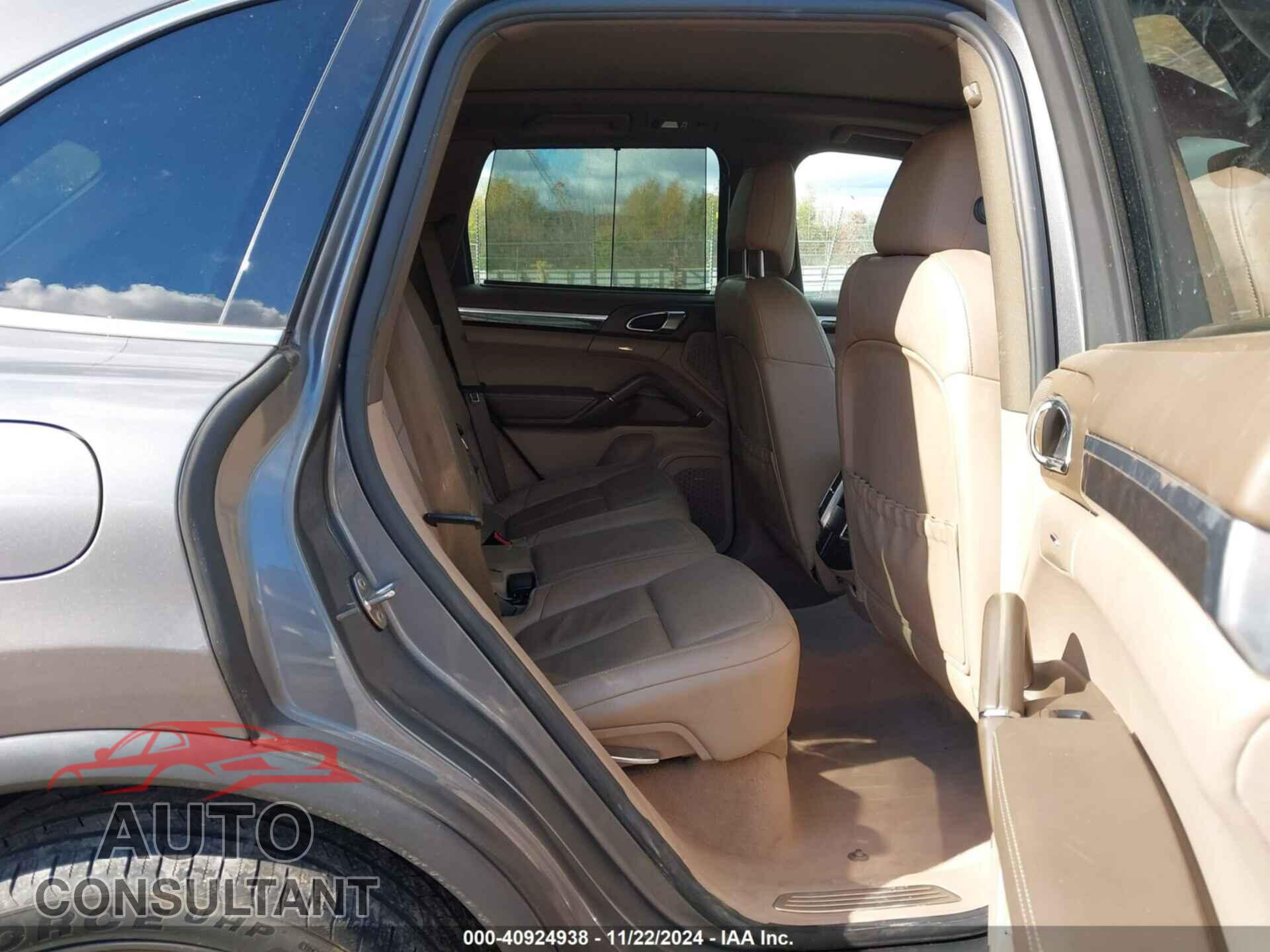 PORSCHE CAYENNE 2011 - WP1AB2A20BLA54487