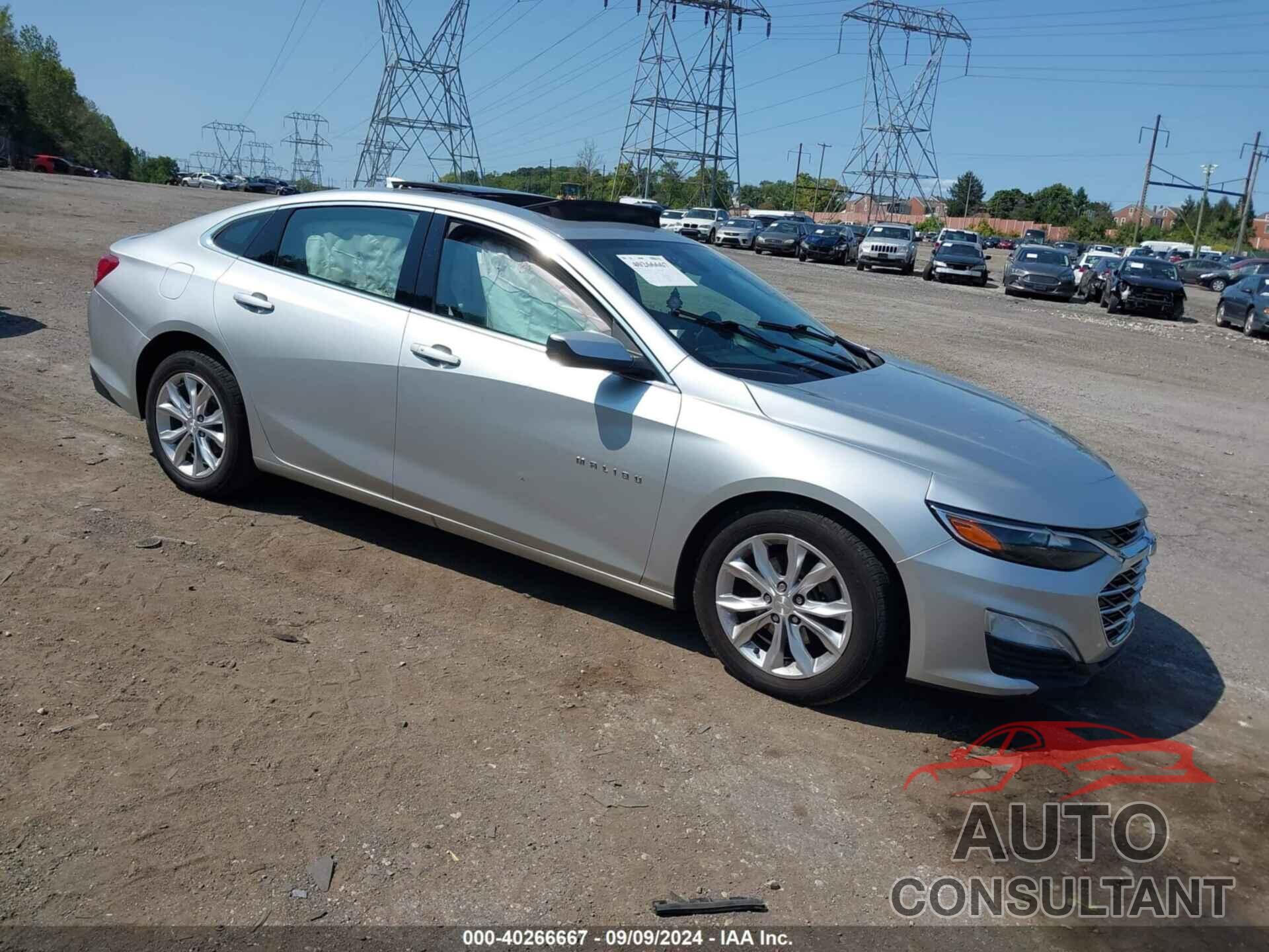 CHEVROLET MALIBU 2021 - 1G1ZD5ST3MF013546