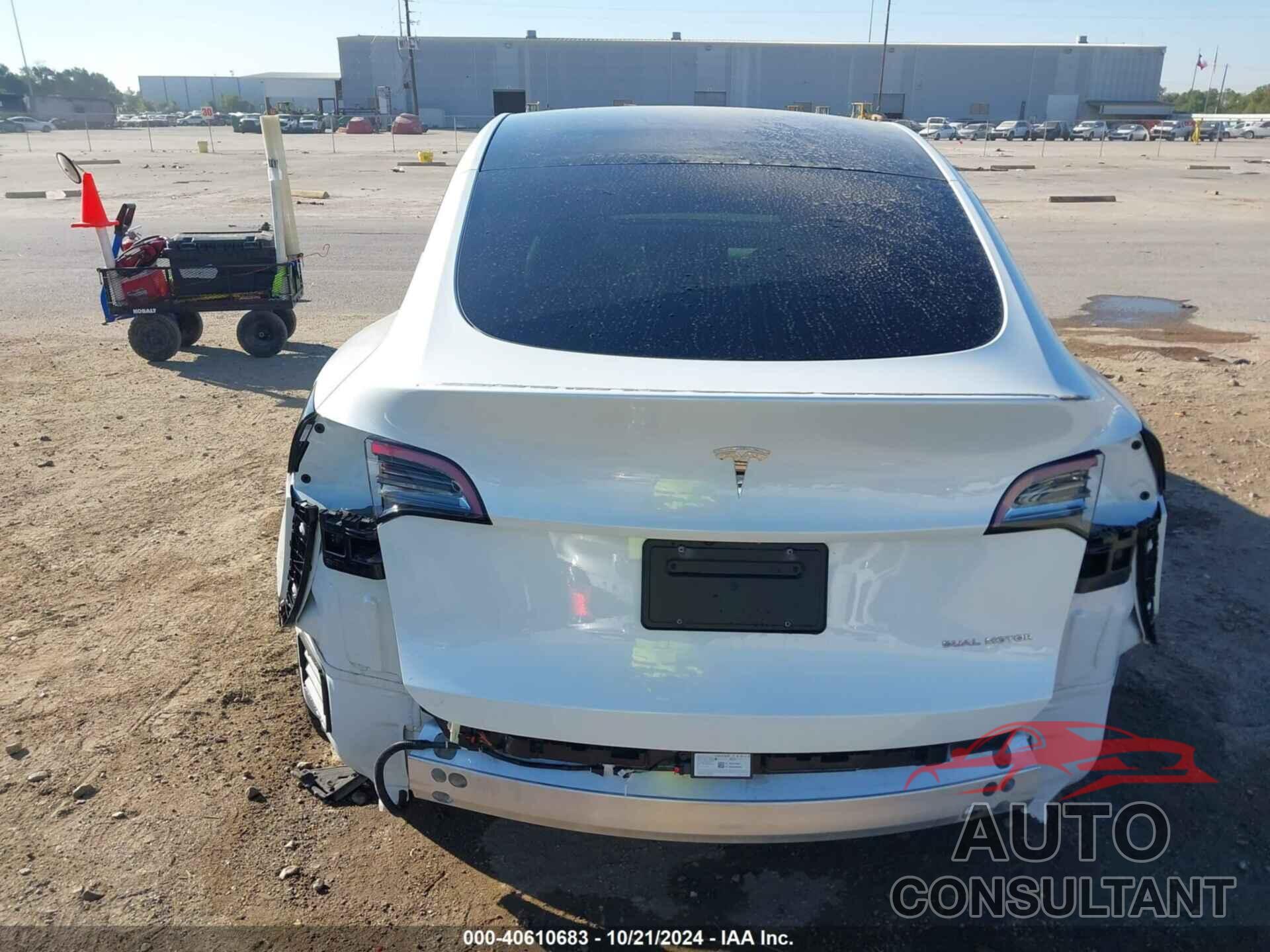 TESLA MODEL Y 2023 - 7SAYGDEE5PA148019