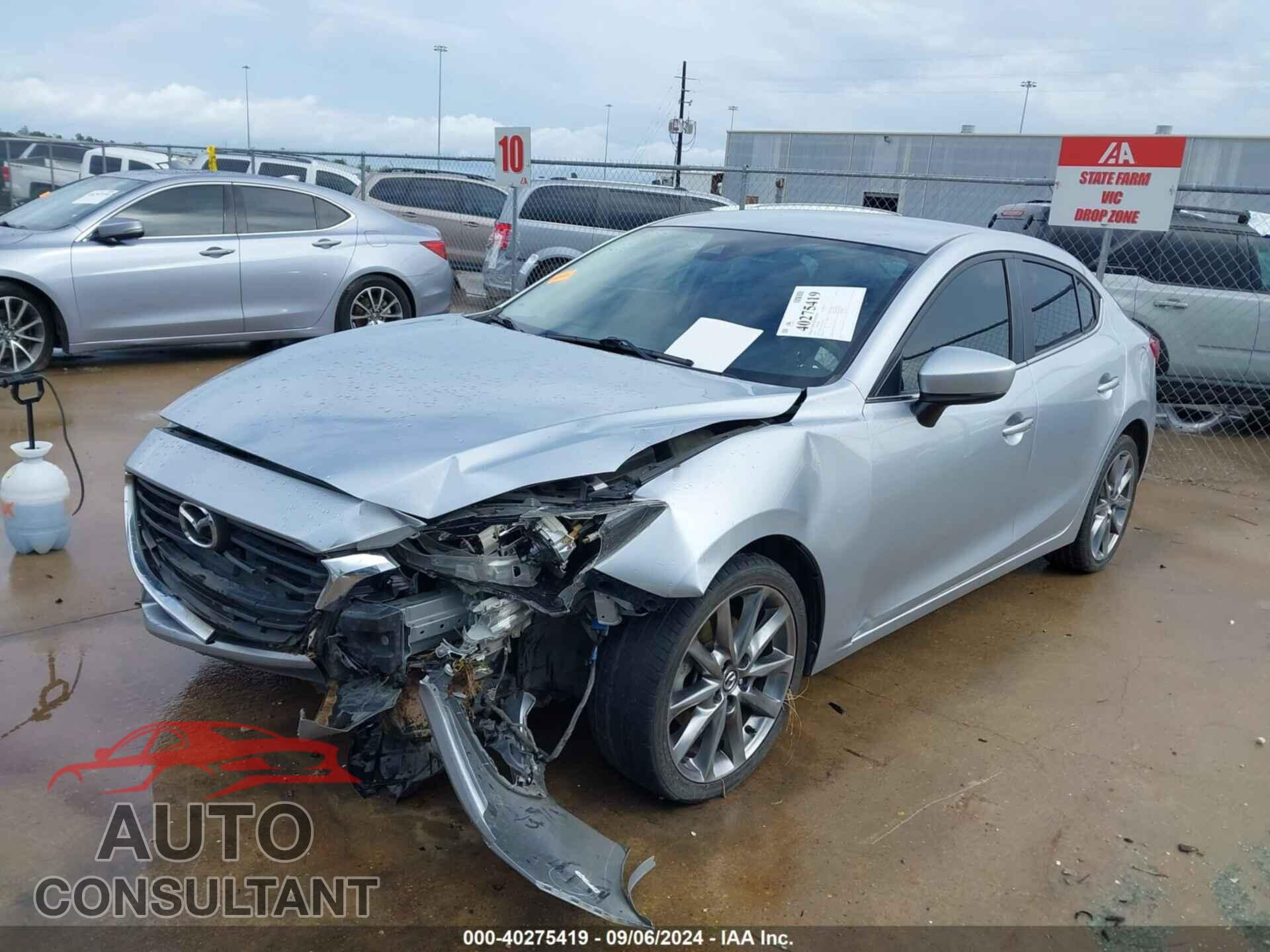 MAZDA MAZDA3 2018 - 3MZBN1V30JM197458