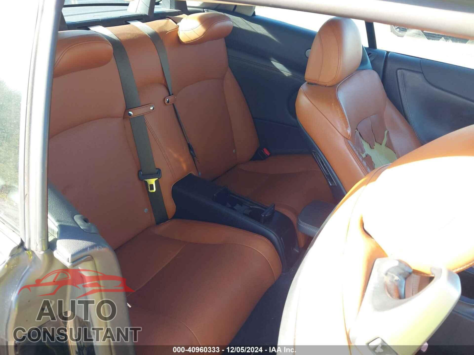 LEXUS IS 250C 2011 - JTHFF2C20B2519878