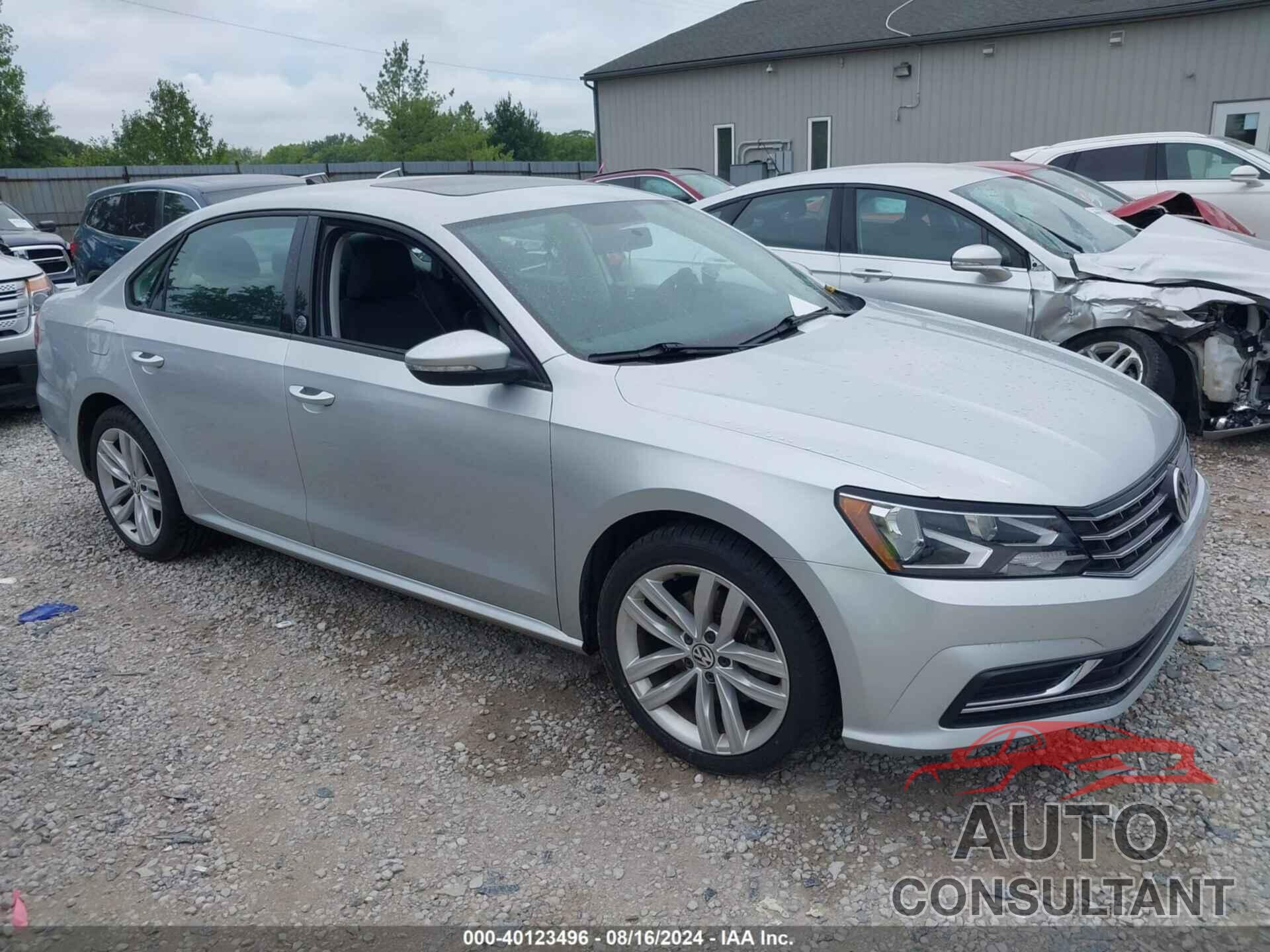 VOLKSWAGEN PASSAT 2019 - 1VWLA7A37KC009076