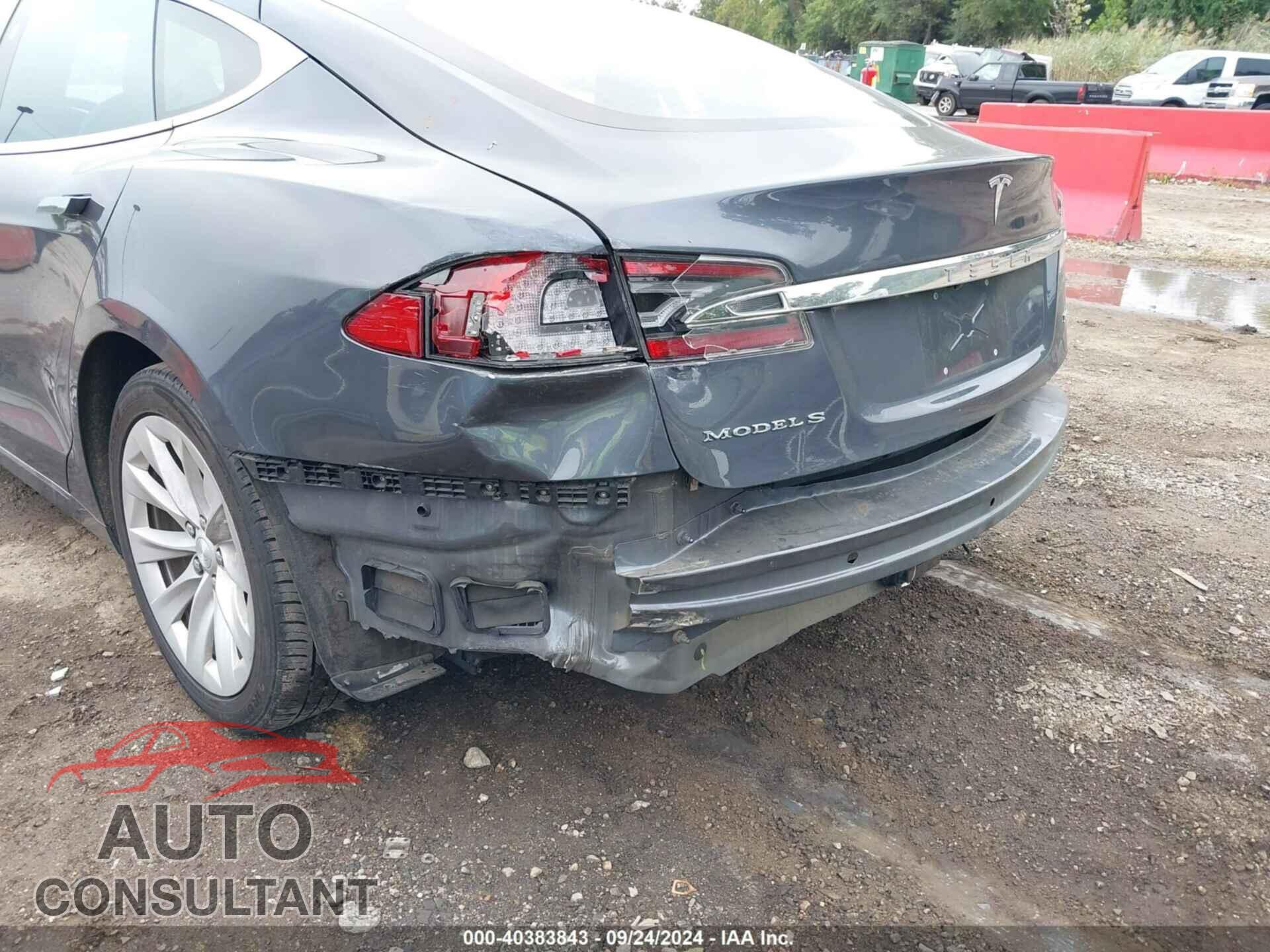 TESLA MODEL S 2018 - 5YJSA1E2XJF261872