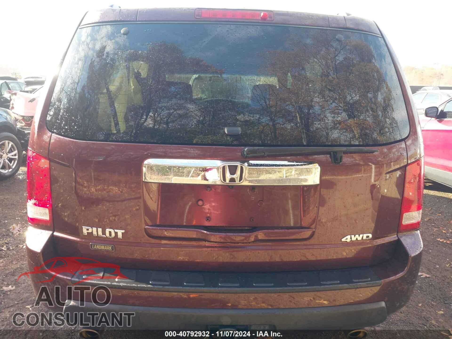 HONDA PILOT 2011 - 5FNYF4H4XBB040414
