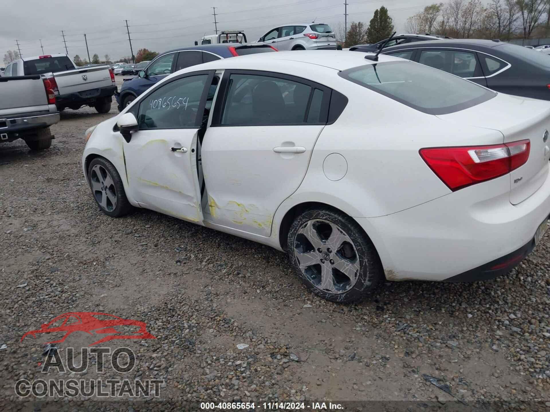 KIA RIO 2012 - KNADN4A35C6063676
