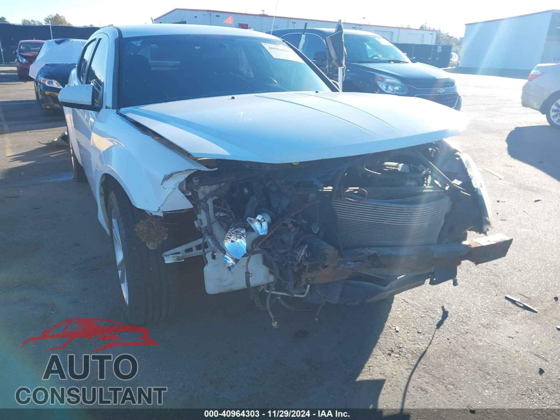 DODGE AVENGER 2011 - 1B3BD1FB5BN561569