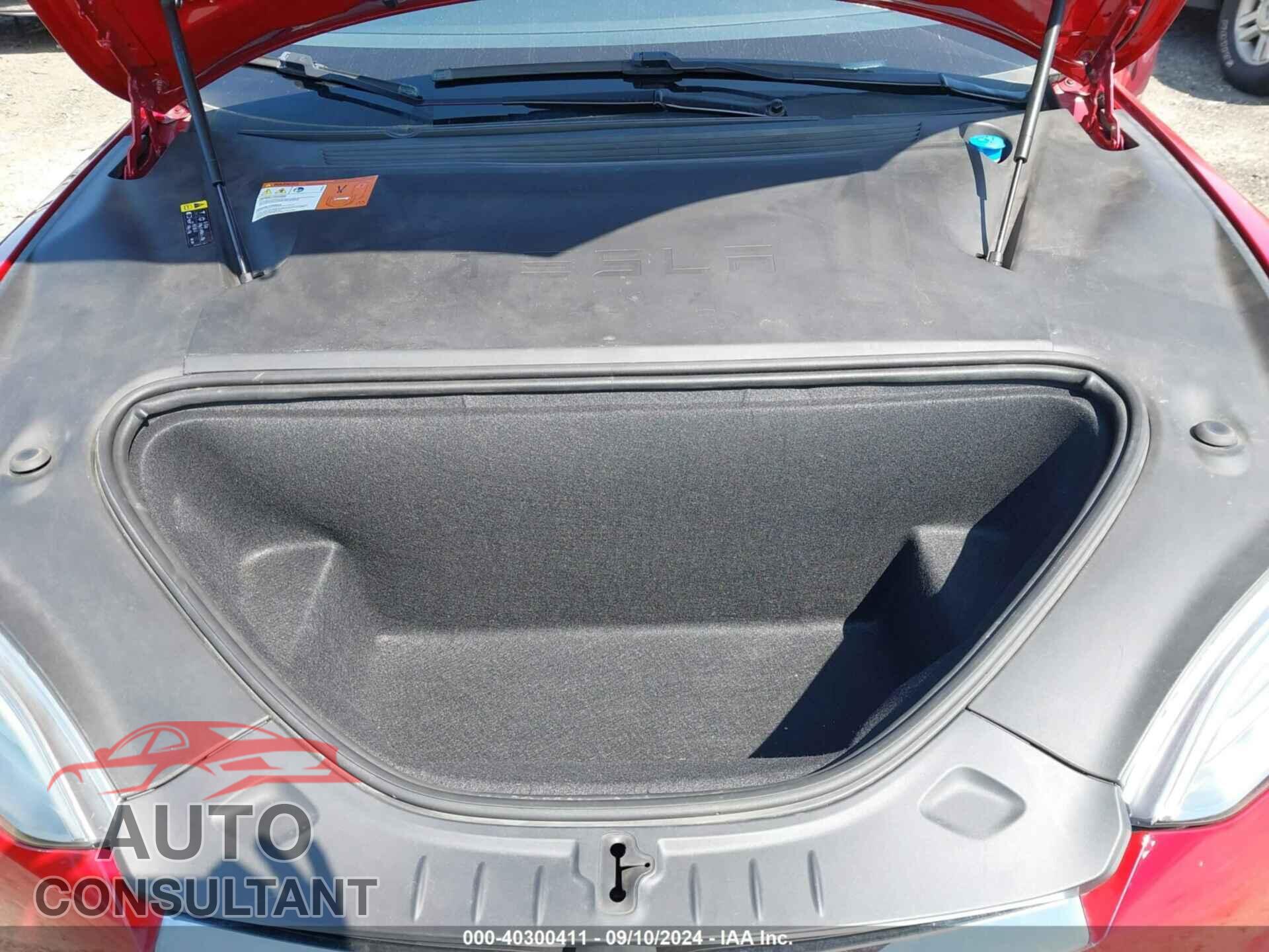 TESLA MODEL S 2017 - 5YJSA1E27HF232596