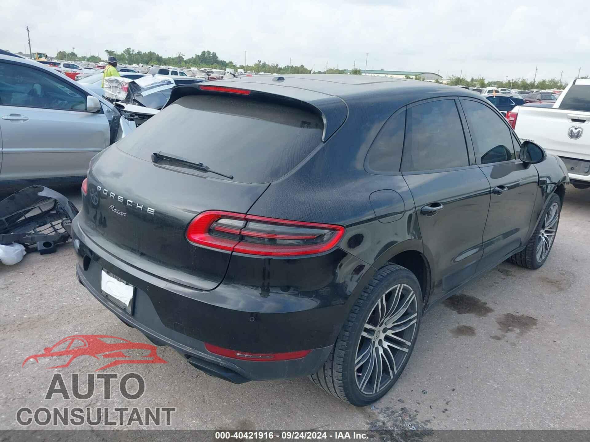 PORSCHE MACAN 2017 - WP1AA2A53HLB02232