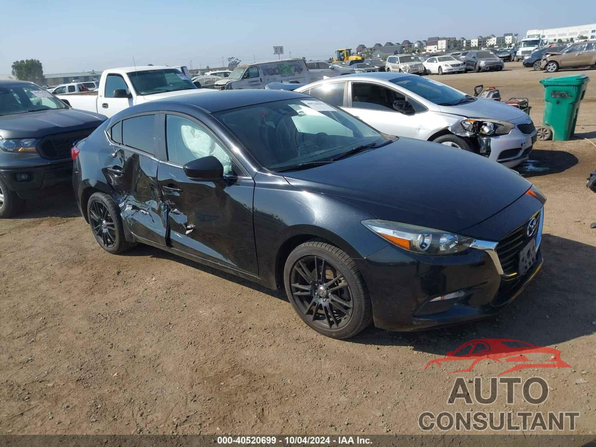 MAZDA MAZDA3 2018 - 3MZBN1U79JM160770