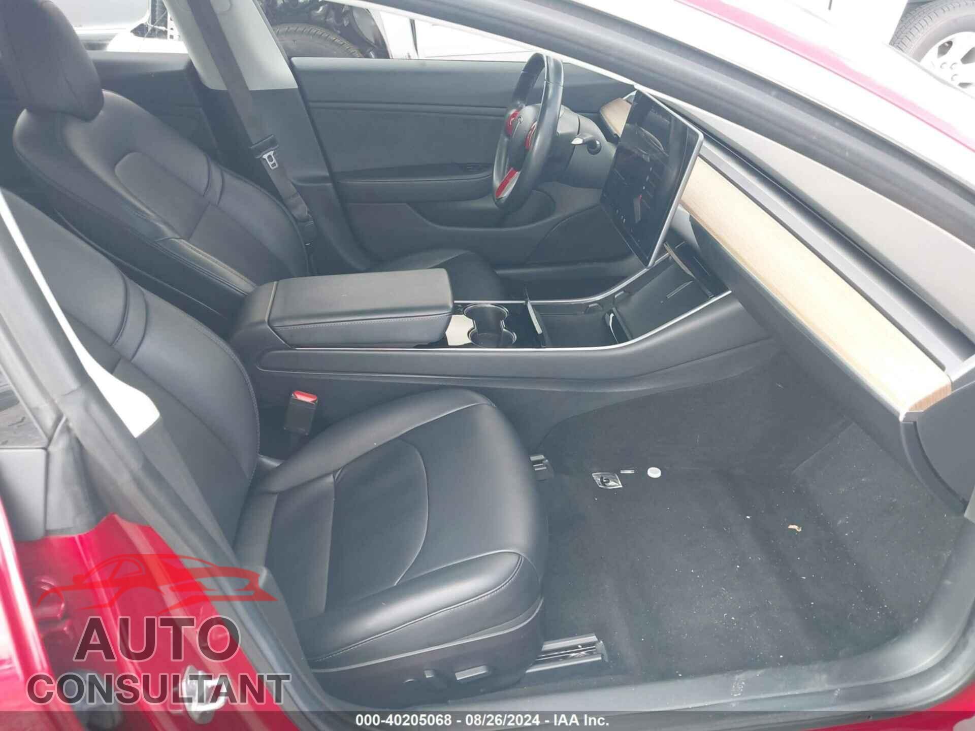 TESLA MODEL 3 2018 - 5YJ3E1EA8JF015483
