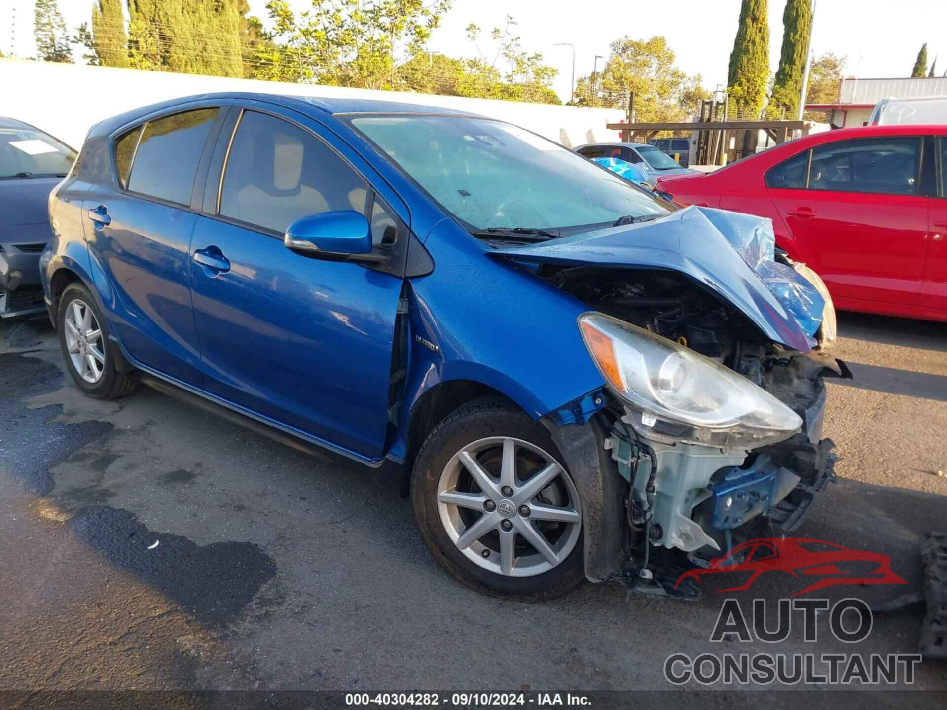 TOYOTA PRIUS C 2017 - JTDKDTB34H1593633