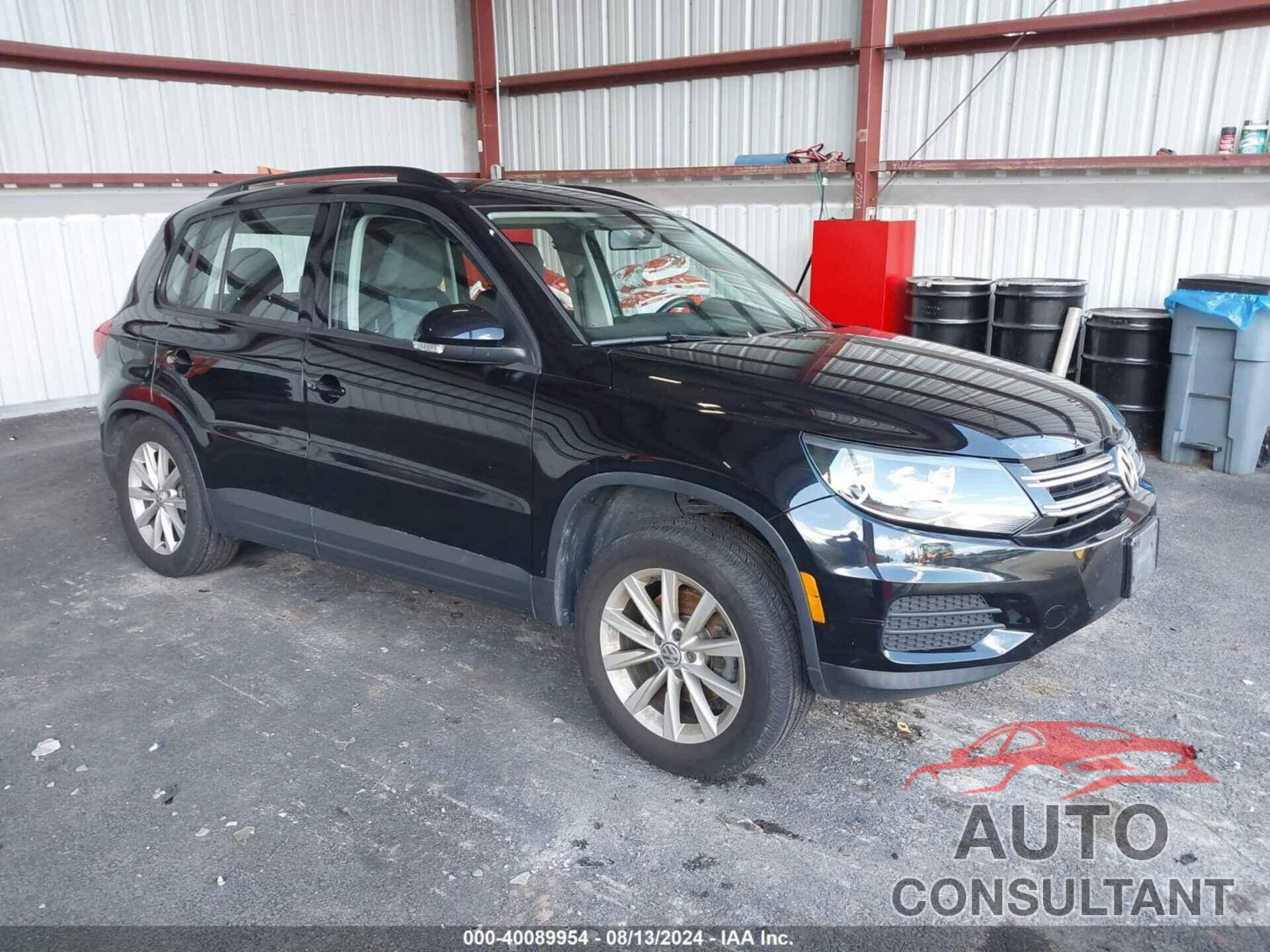 VOLKSWAGEN TIGUAN 2017 - WVGBV7AX8HK044371