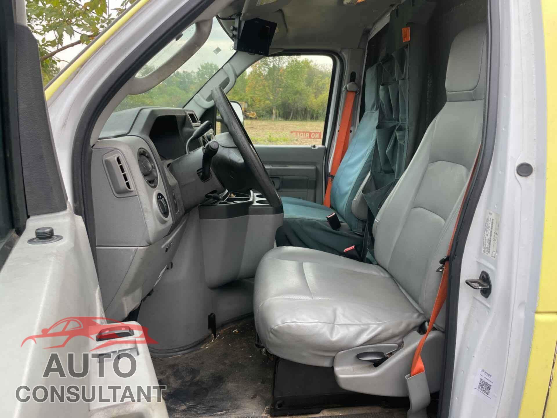 FORD ECONOLINE 2017 - 1FDXE4FS8HDC72201