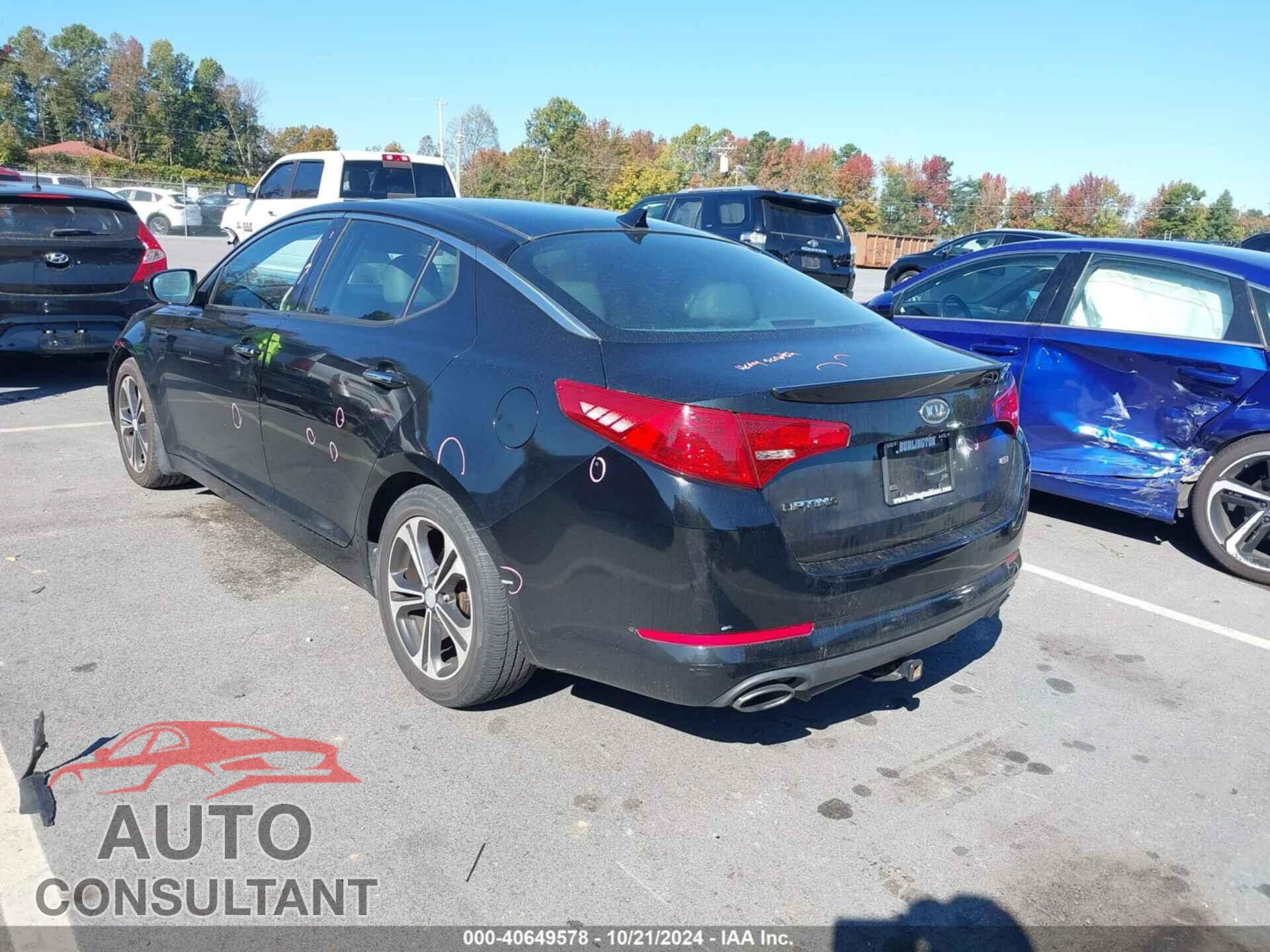 KIA OPTIMA 2011 - KNAGN4A75B5112105
