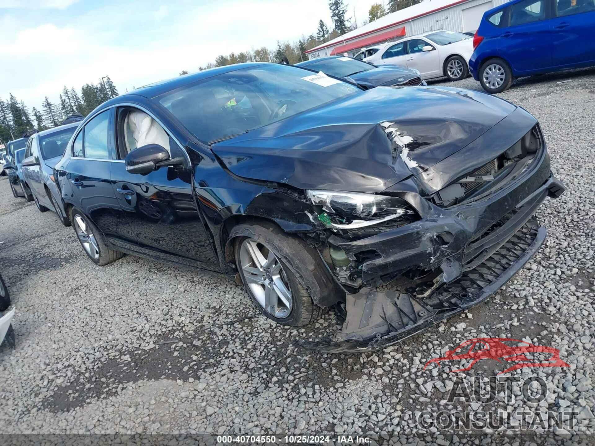 VOLVO S60 2015 - YV1612TM1F2334630