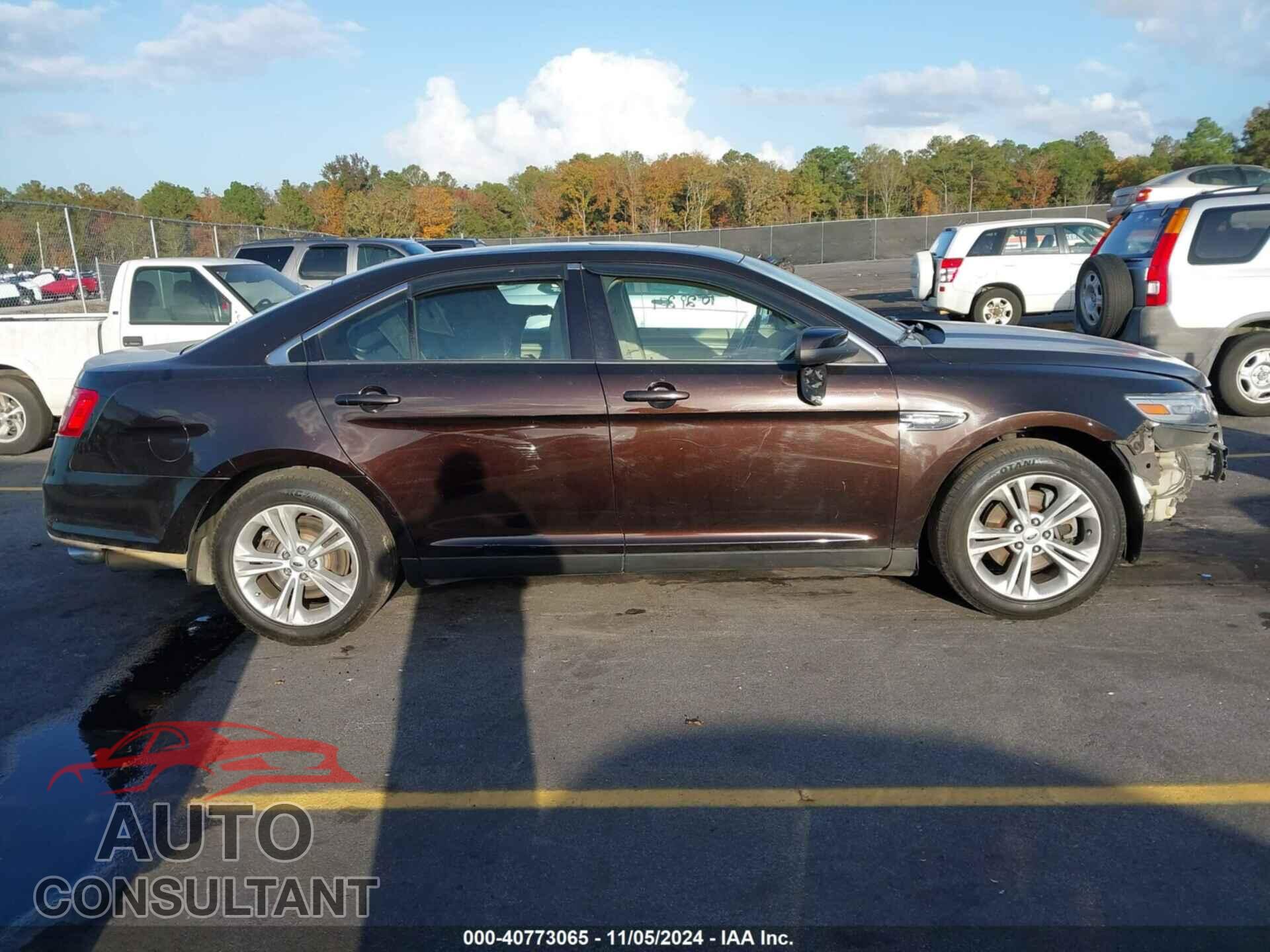 FORD TAURUS 2013 - 1FAHP2E85DG125572