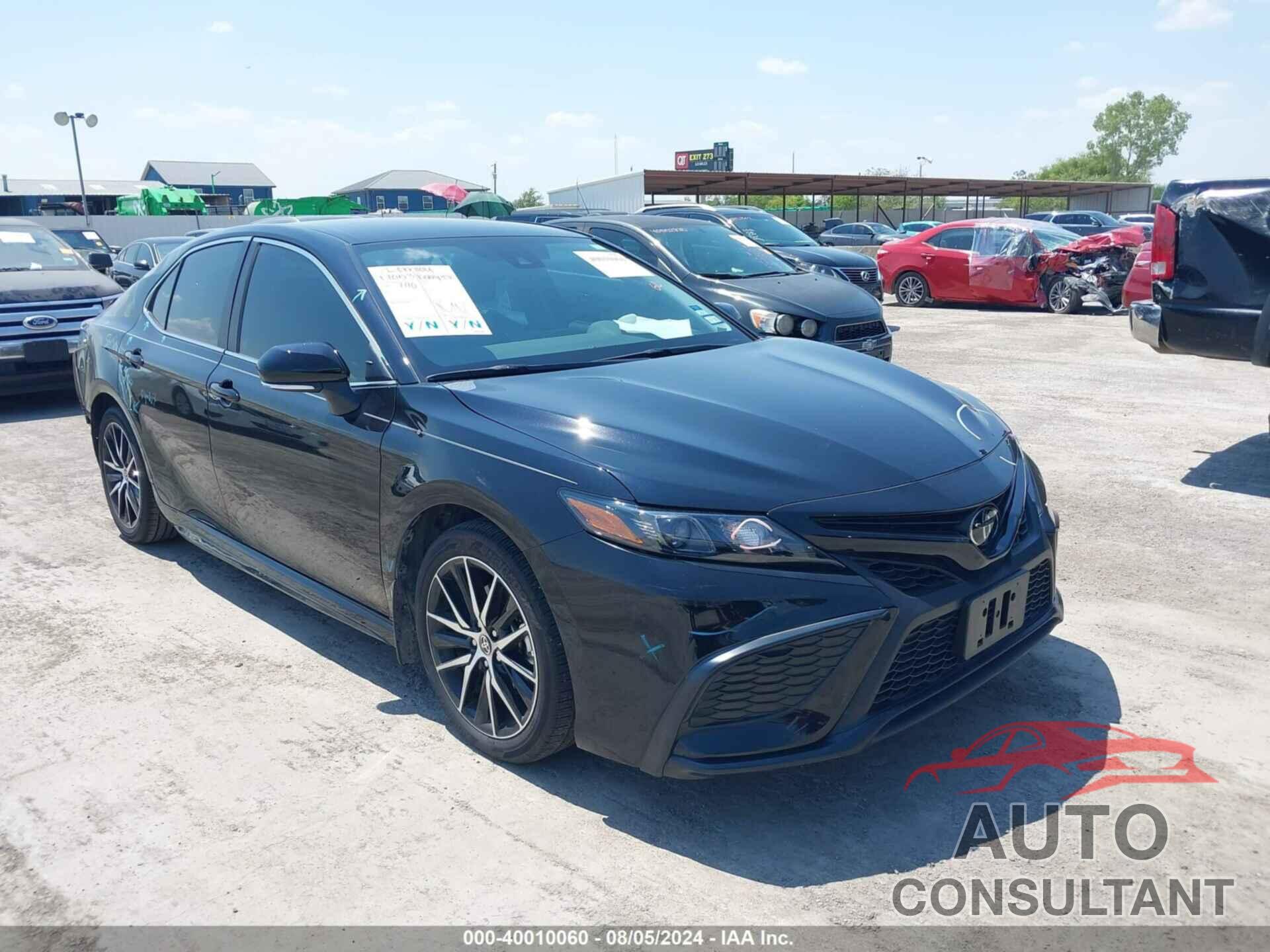 TOYOTA CAMRY 2024 - 4T1G11AK3RU883966