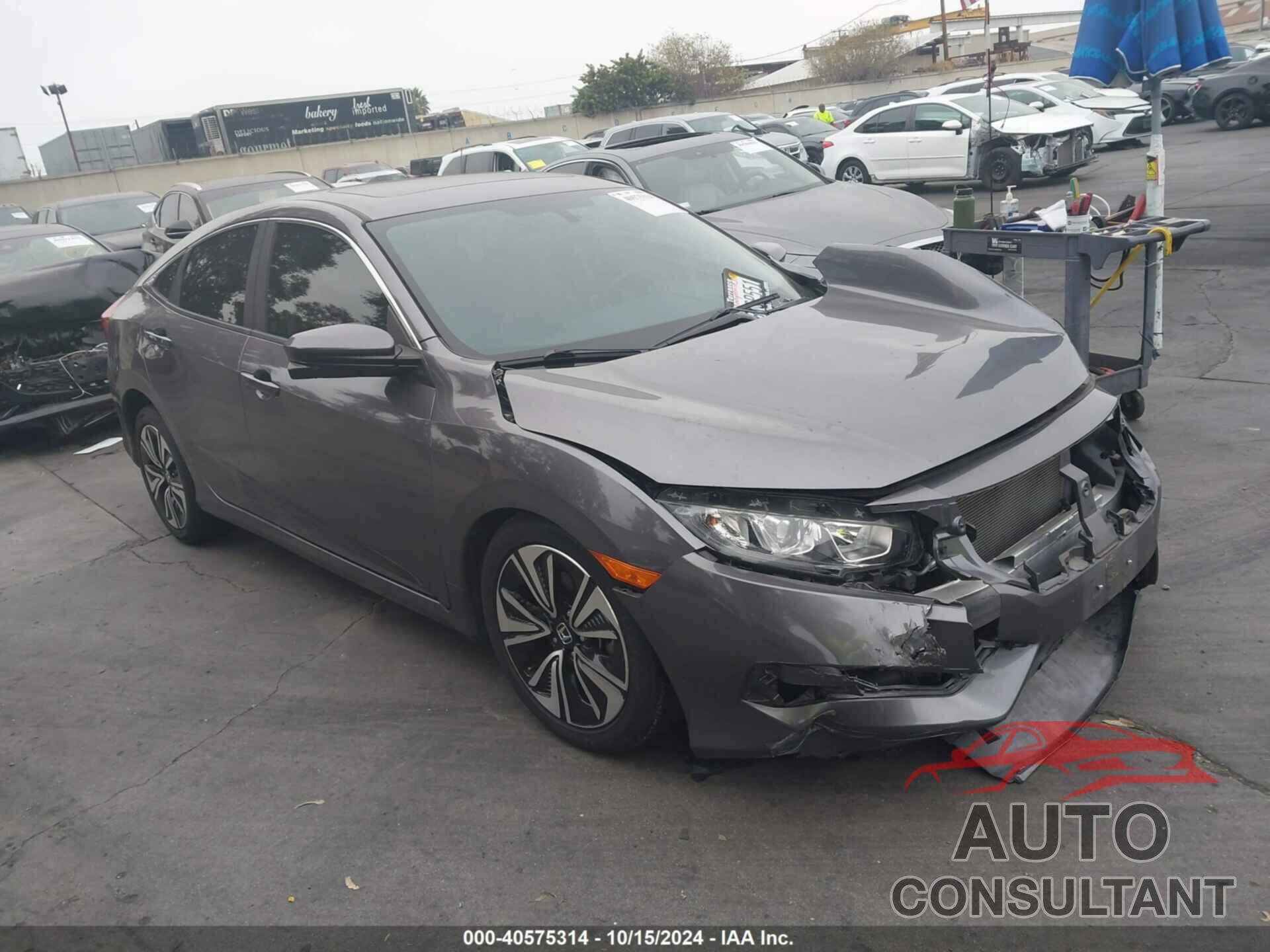 HONDA CIVIC 2018 - JHMFC1F39JX037547
