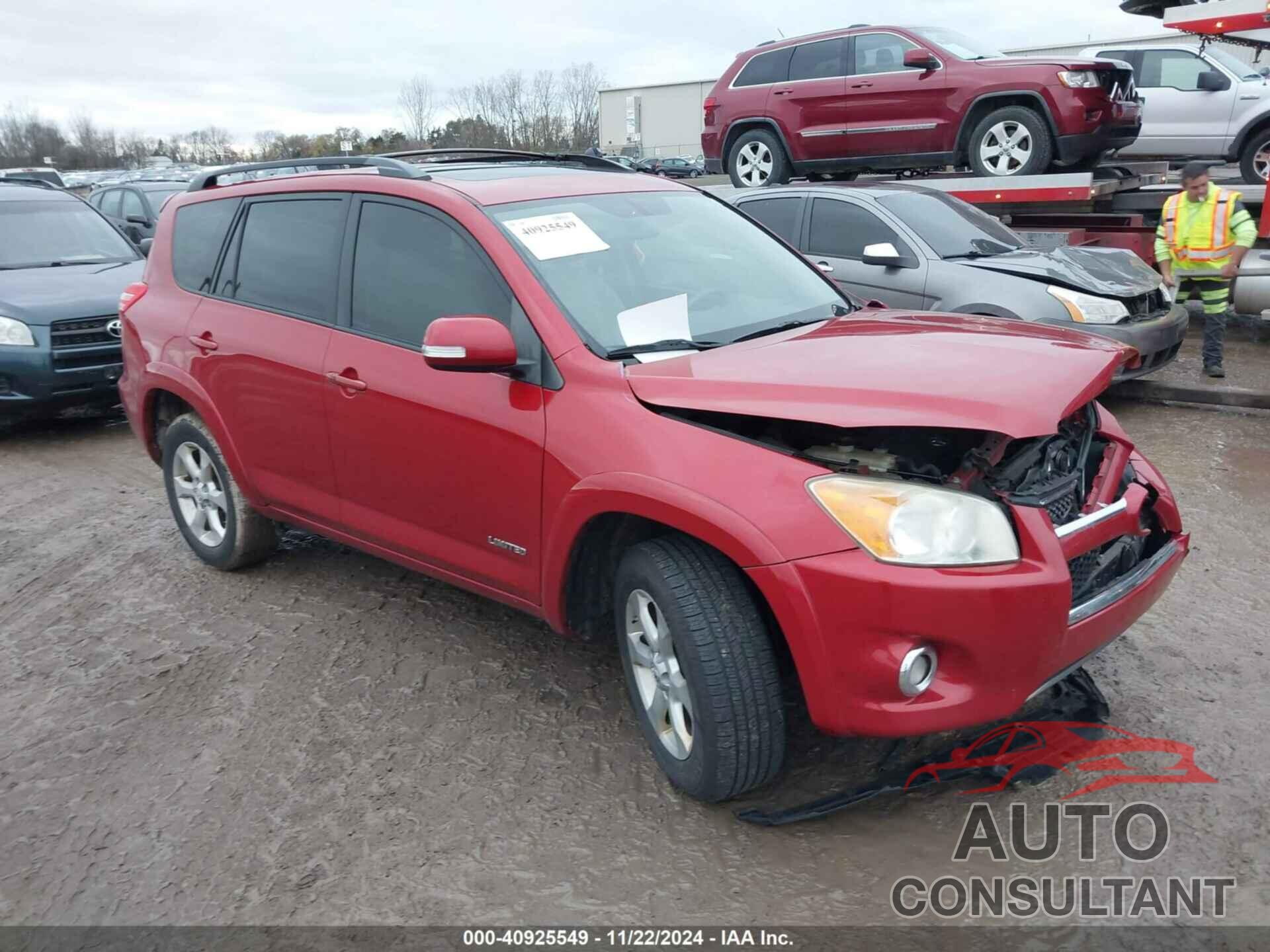 TOYOTA RAV4 2011 - JTMDK4DV8B5103763