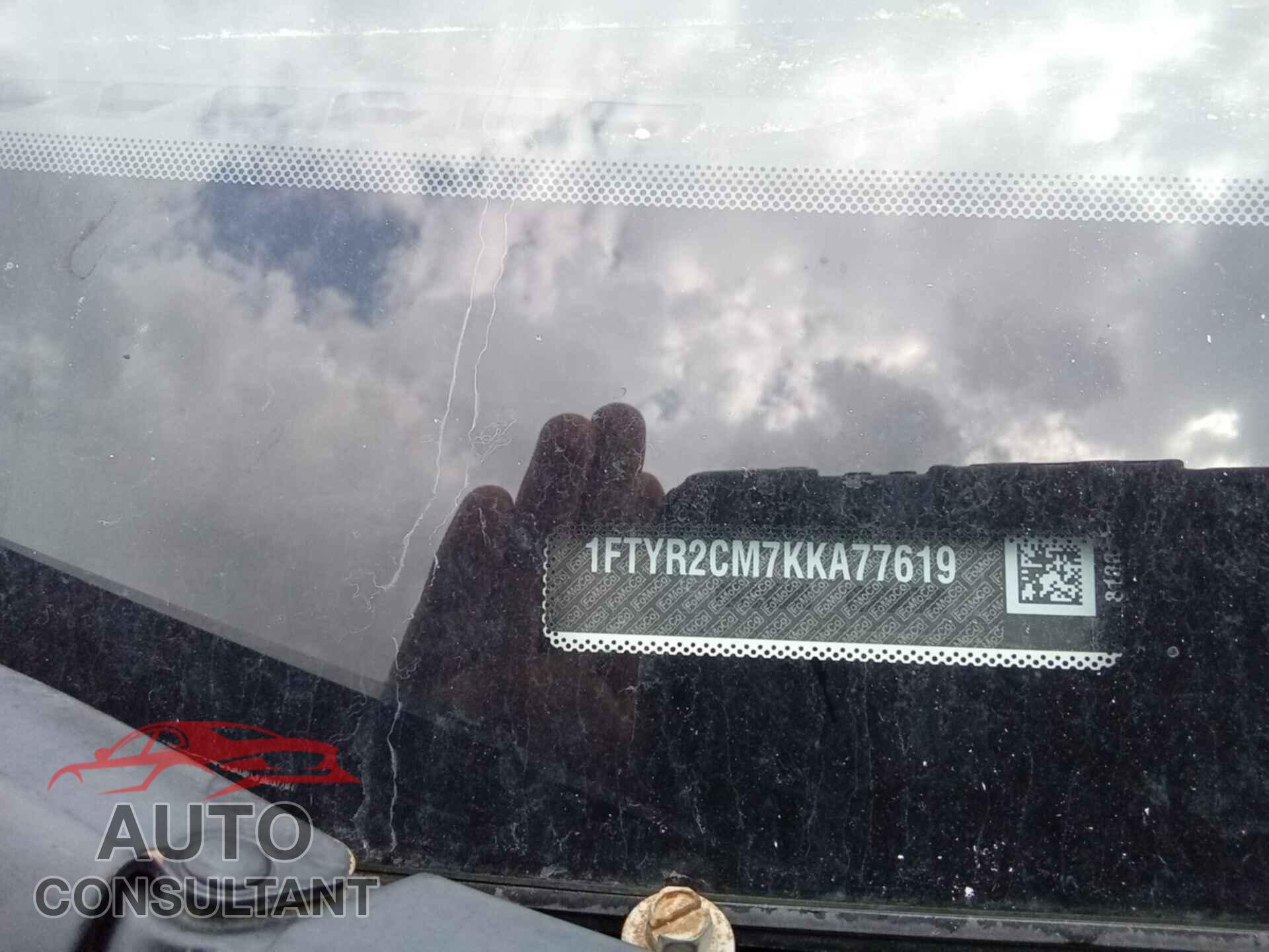 FORD TRANSIT 2019 - 1FTYR2CM7KKA77619
