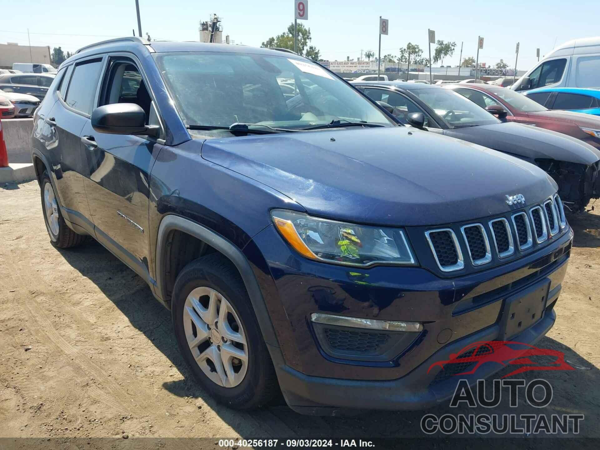 JEEP COMPASS 2018 - 3C4NJCAB8JT122940