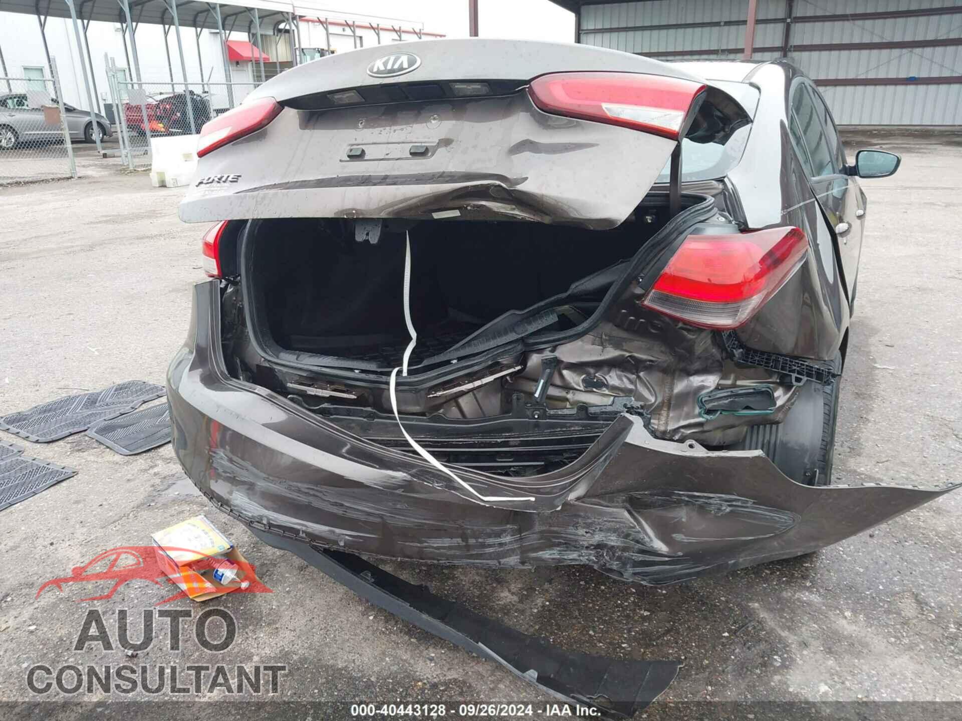 KIA FORTE 2017 - 3KPFK4A74HE149053