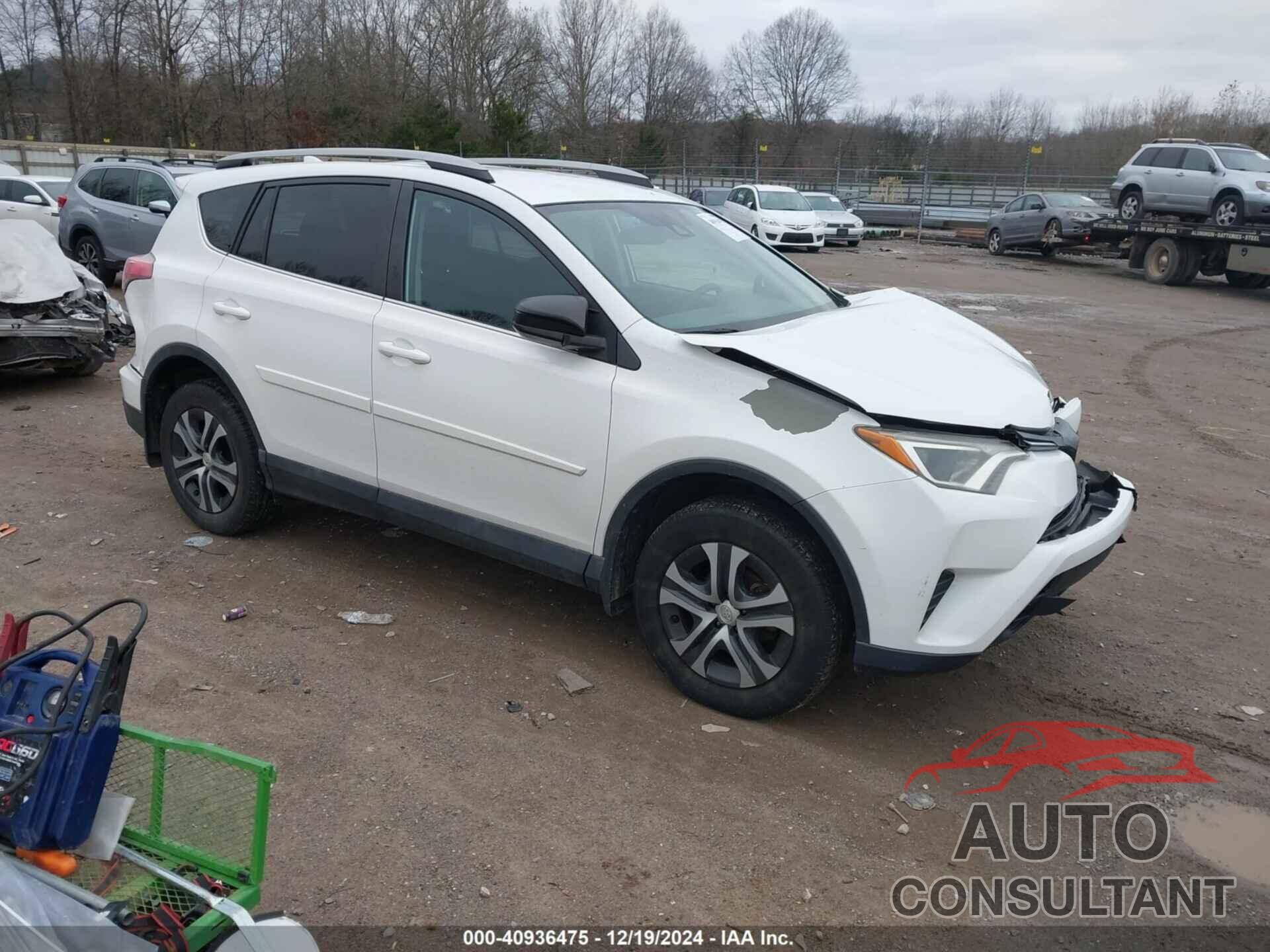 TOYOTA RAV4 2017 - 2T3BFREV4HW568842